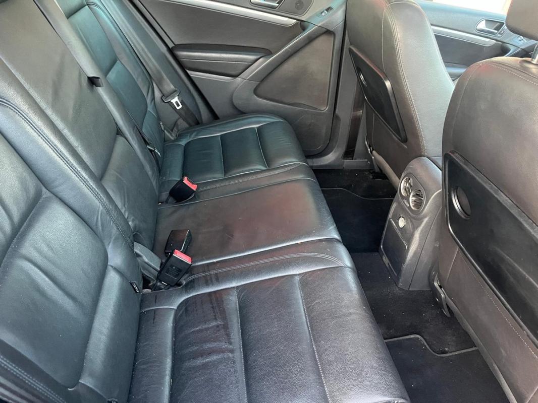 Volkswagen Tiguan 2.0 tdi 140 CH 4 MOTIONS CARAT BOITE AUTO