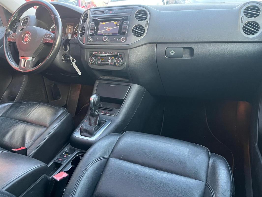 Volkswagen Tiguan 2.0 tdi 140 CH 4 MOTIONS CARAT BOITE AUTO