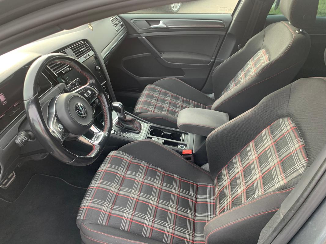 Volkswagen Golf 2.0 TSI 245 BlueMotion Technology DSG7 GTI Performance