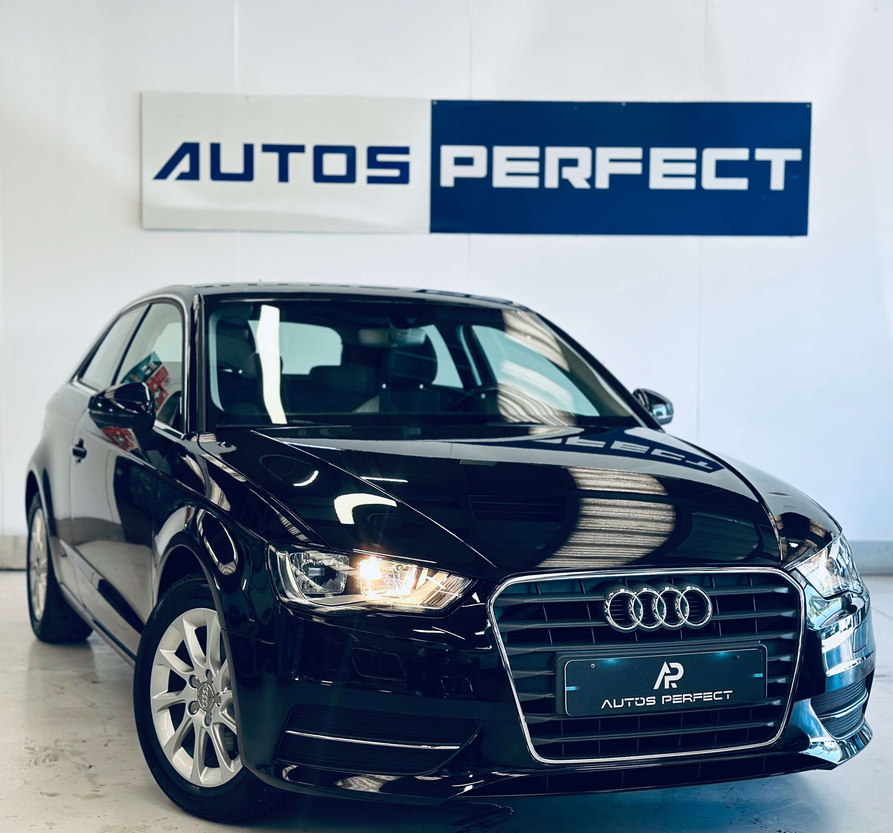 Audi A3 1.6 TDi PDC CLIM BIZONE NAVI BLUETOOTH ISOFIX JA16
