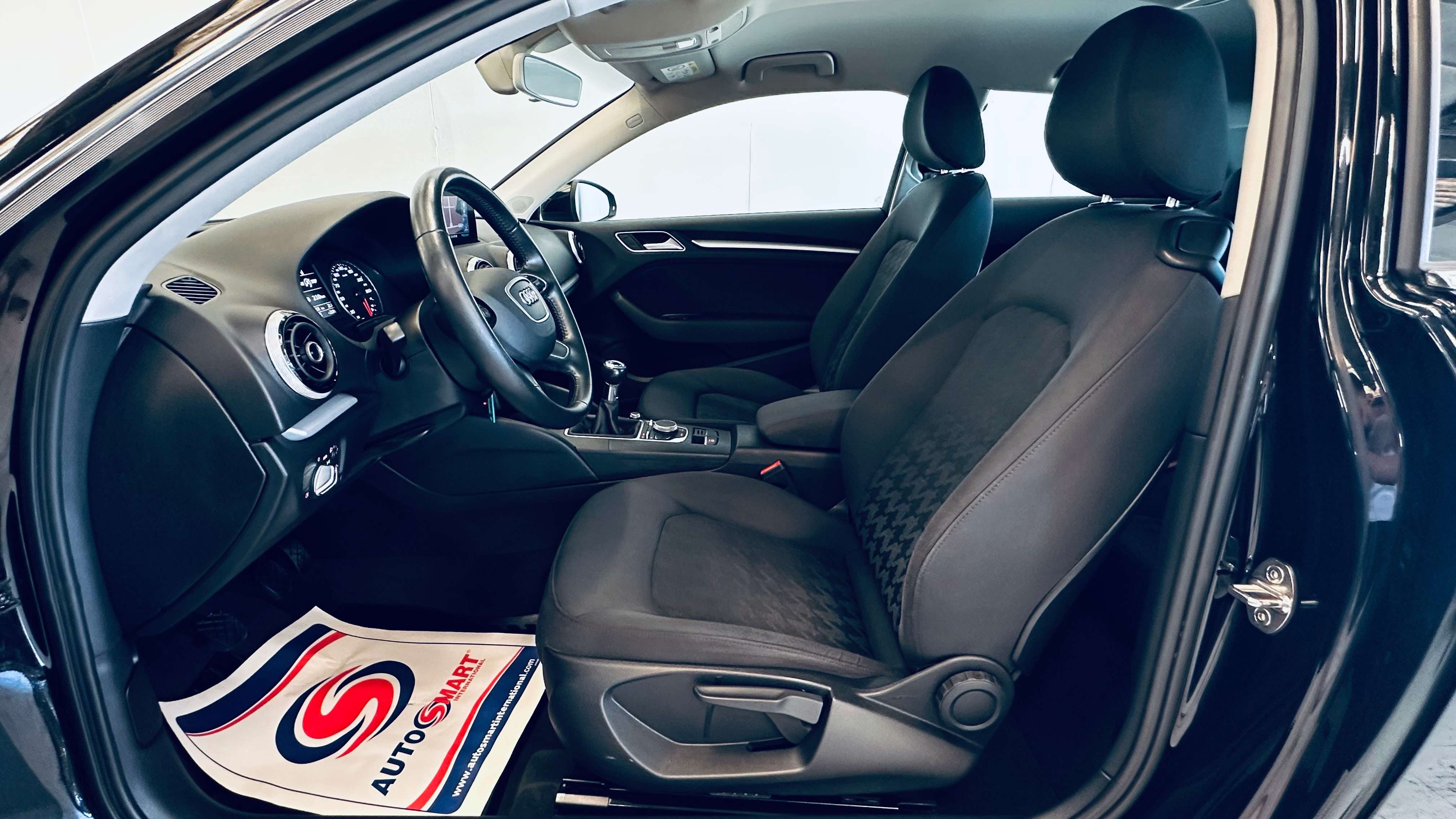 Audi A3 1.6 TDi PDC CLIM BIZONE NAVI BLUETOOTH ISOFIX JA16