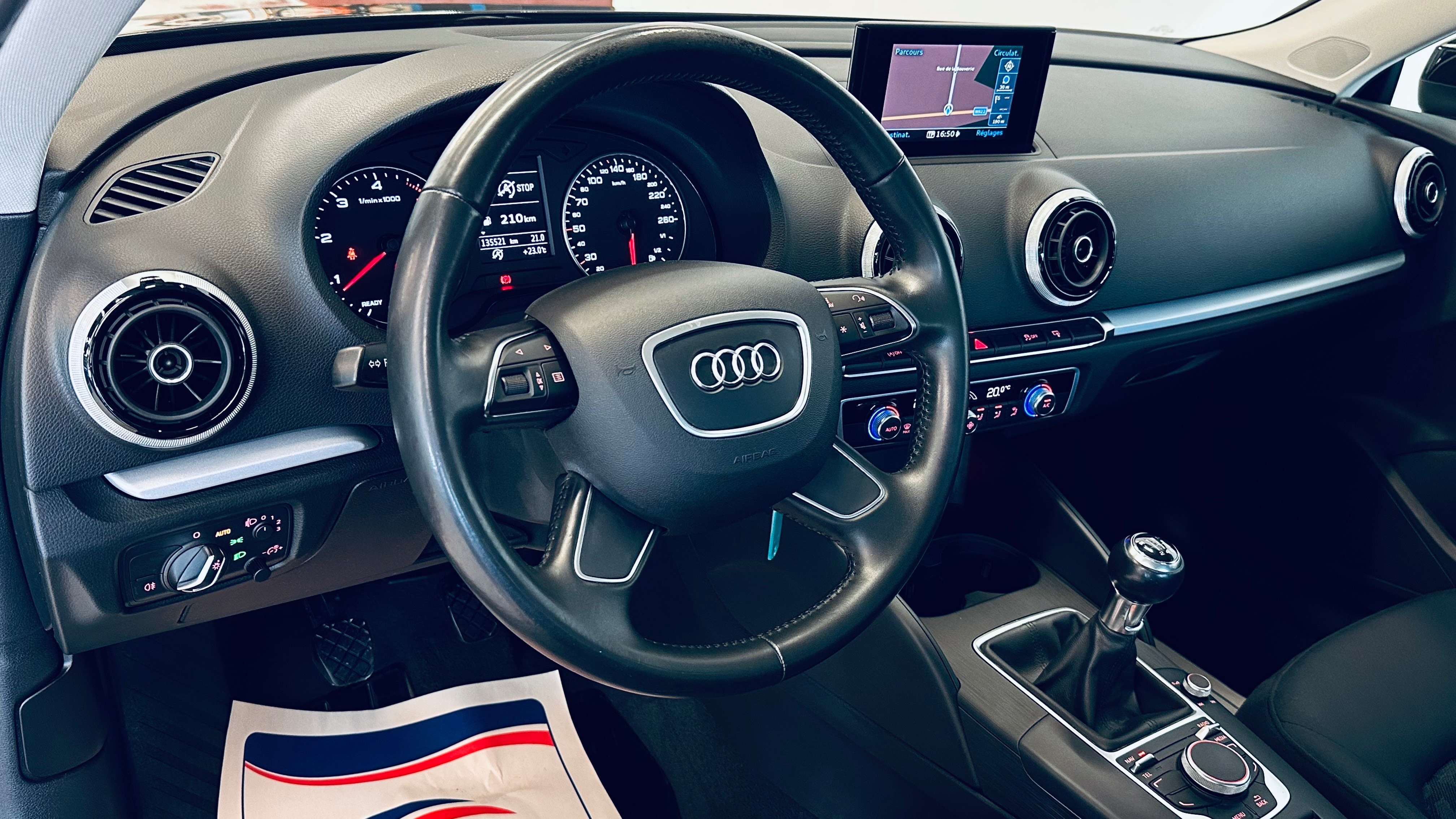 Audi A3 1.6 TDi PDC CLIM BIZONE NAVI BLUETOOTH ISOFIX JA16