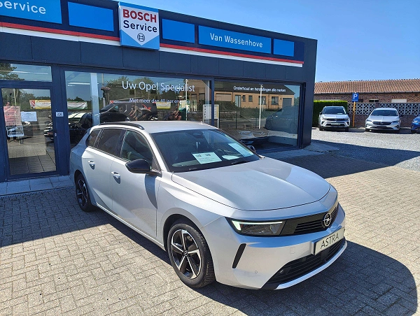 Opel Astra Sports Tourer 1.2 110 pk Turbo Edition 24331 km