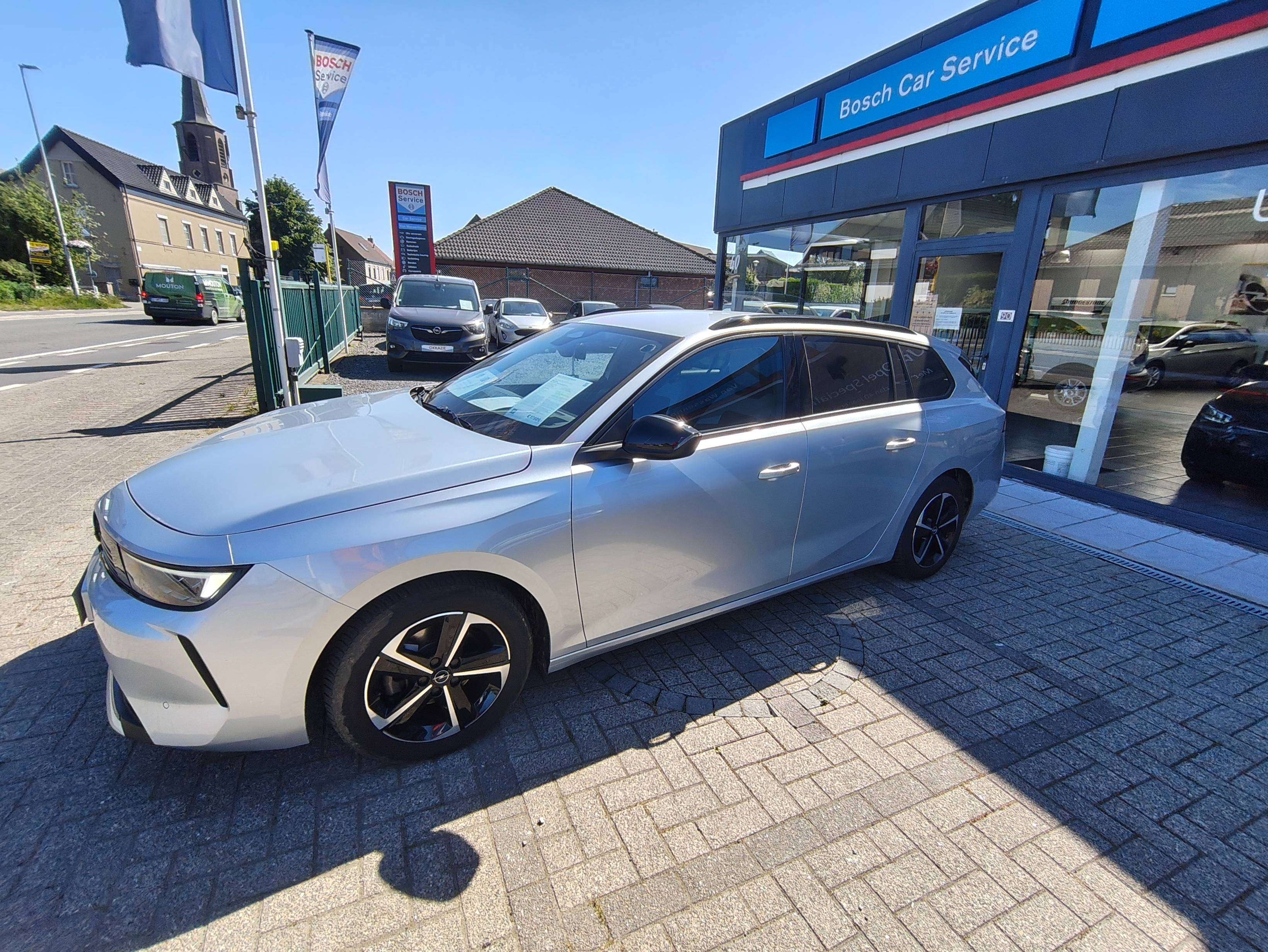 Opel Astra Sports Tourer 1.2 110 pk Turbo Edition 24331 km