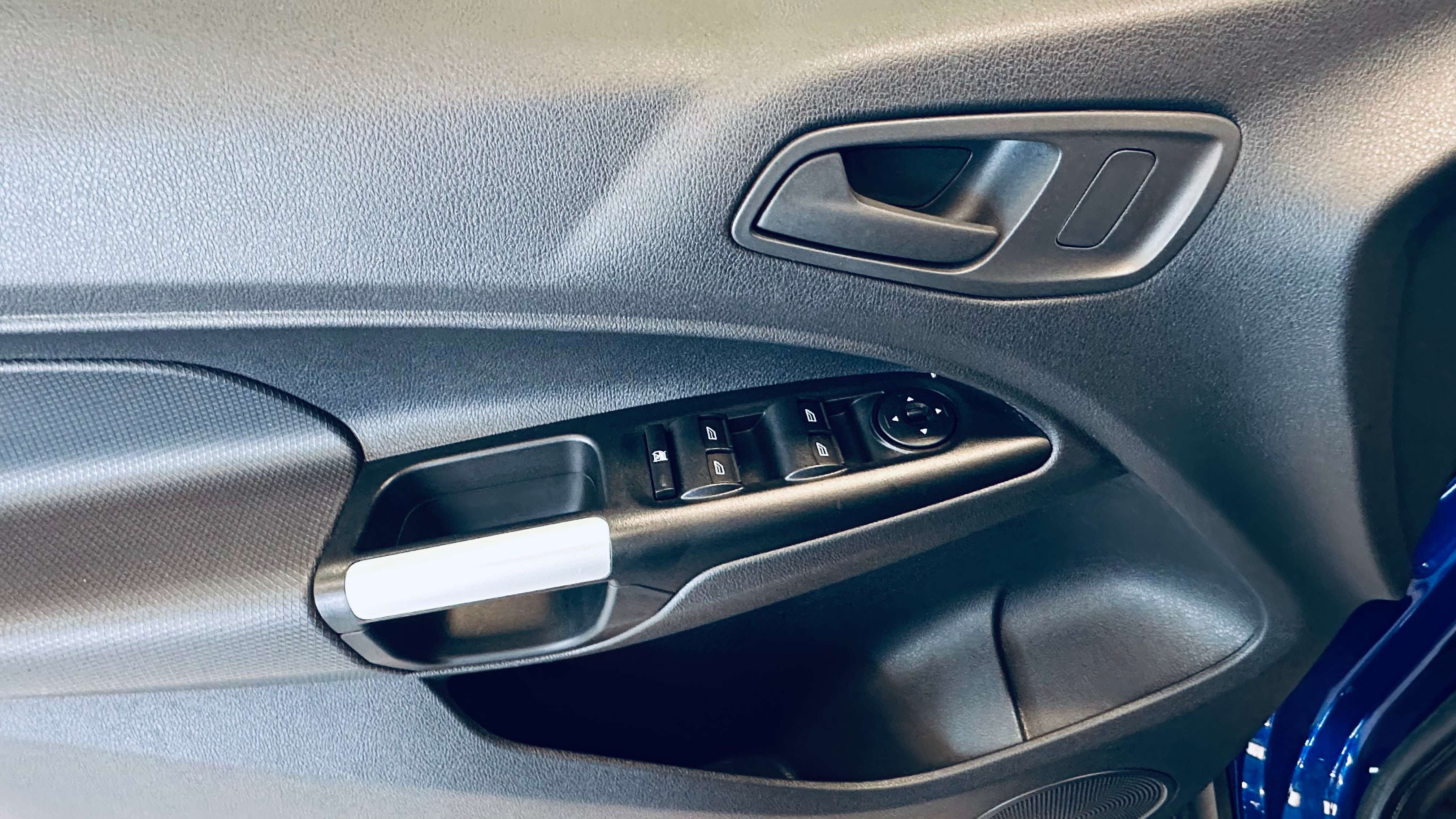 Ford Tourneo Connect 1.0EcoBoost CAMERA PDC NAVI BLUETOOTH CLIM