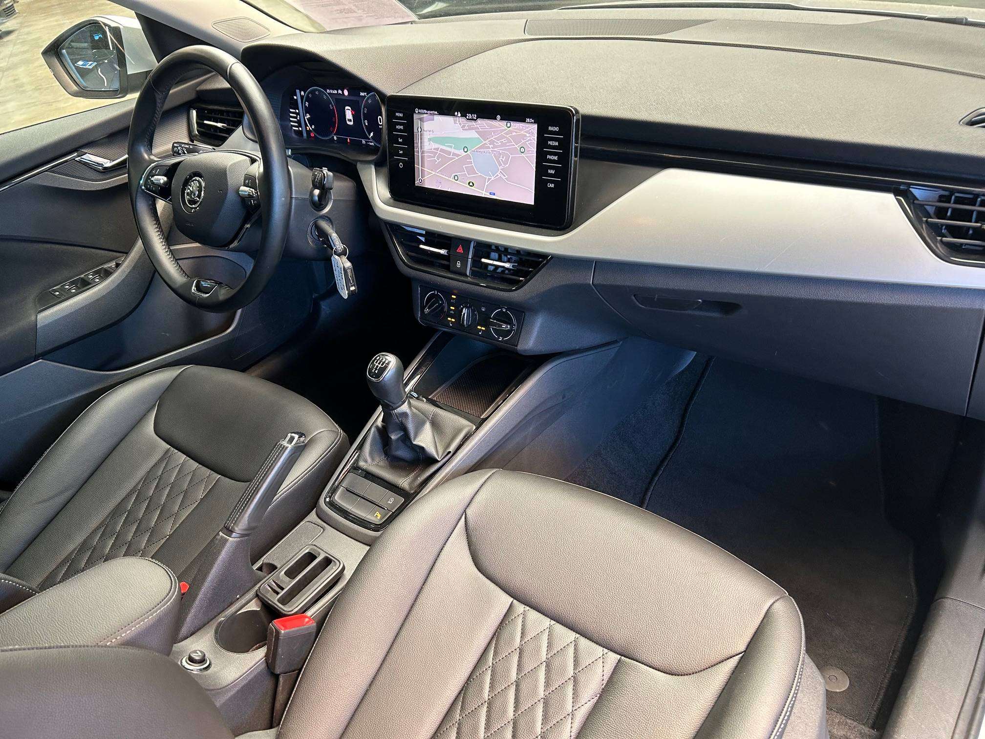 Skoda Scala 1.0 TSI Alu17"/Leder/Gps/Cruise/Led/Cam/Bt *1j garantie*