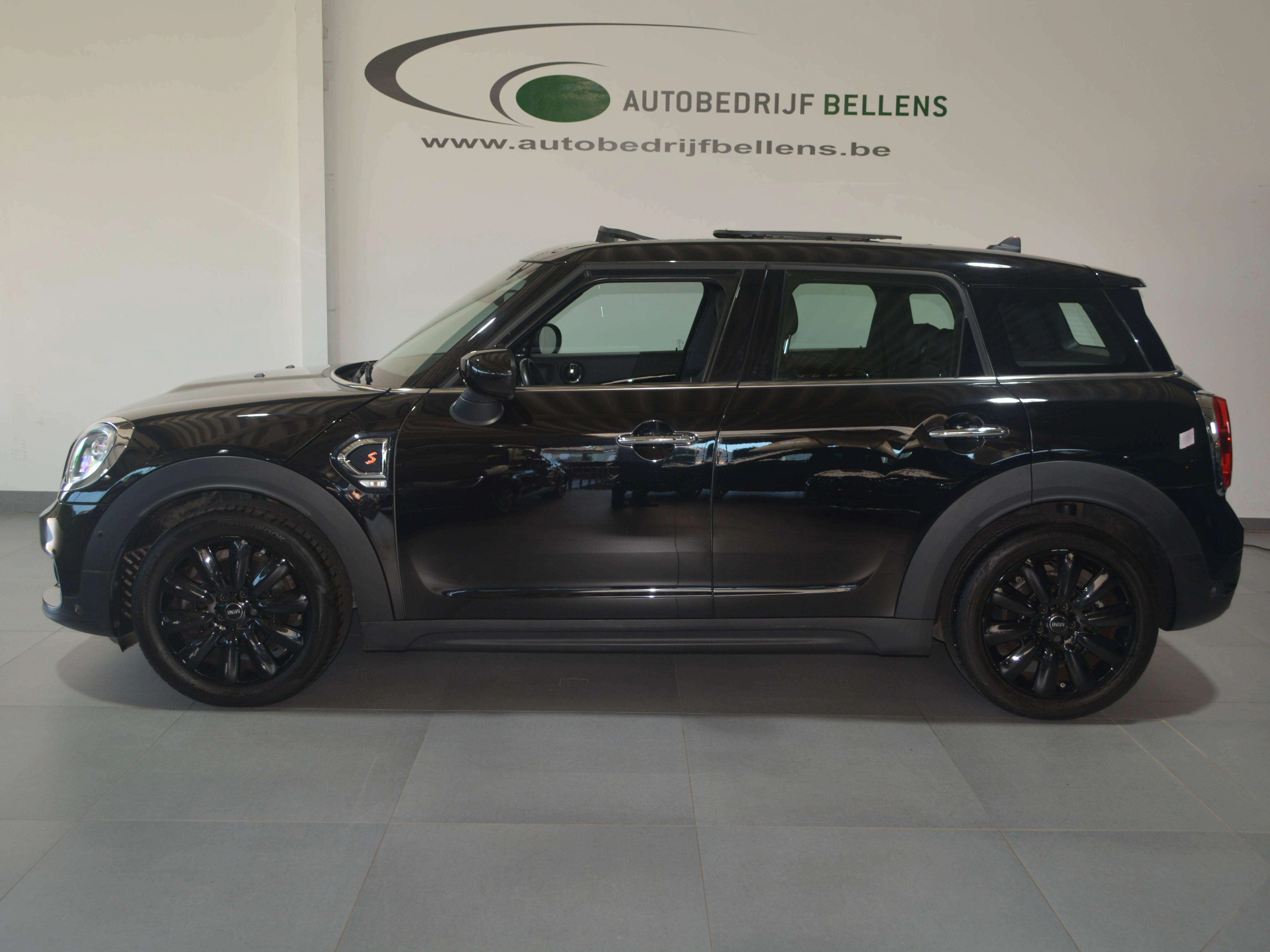 MINI Cooper S Countryman Mini Countryman 2.0A Cooper S OPF (EU6d-TEMP)LEDER / NAVI + CAM / PANO/ HARMAN CARDON