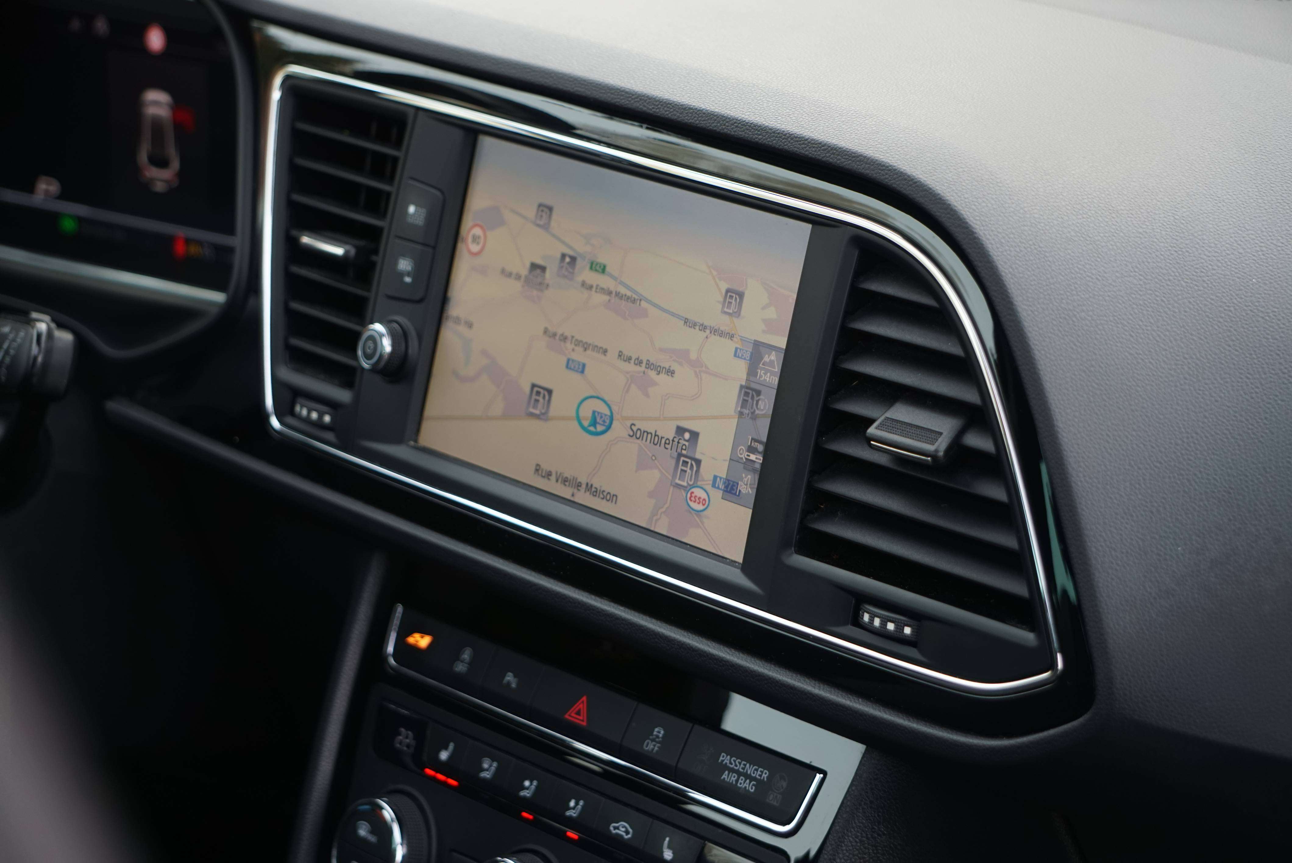 SEAT Leon 2.0 TSI Cupra 4Drive DSG COCKPIT PANO NAVI CAM