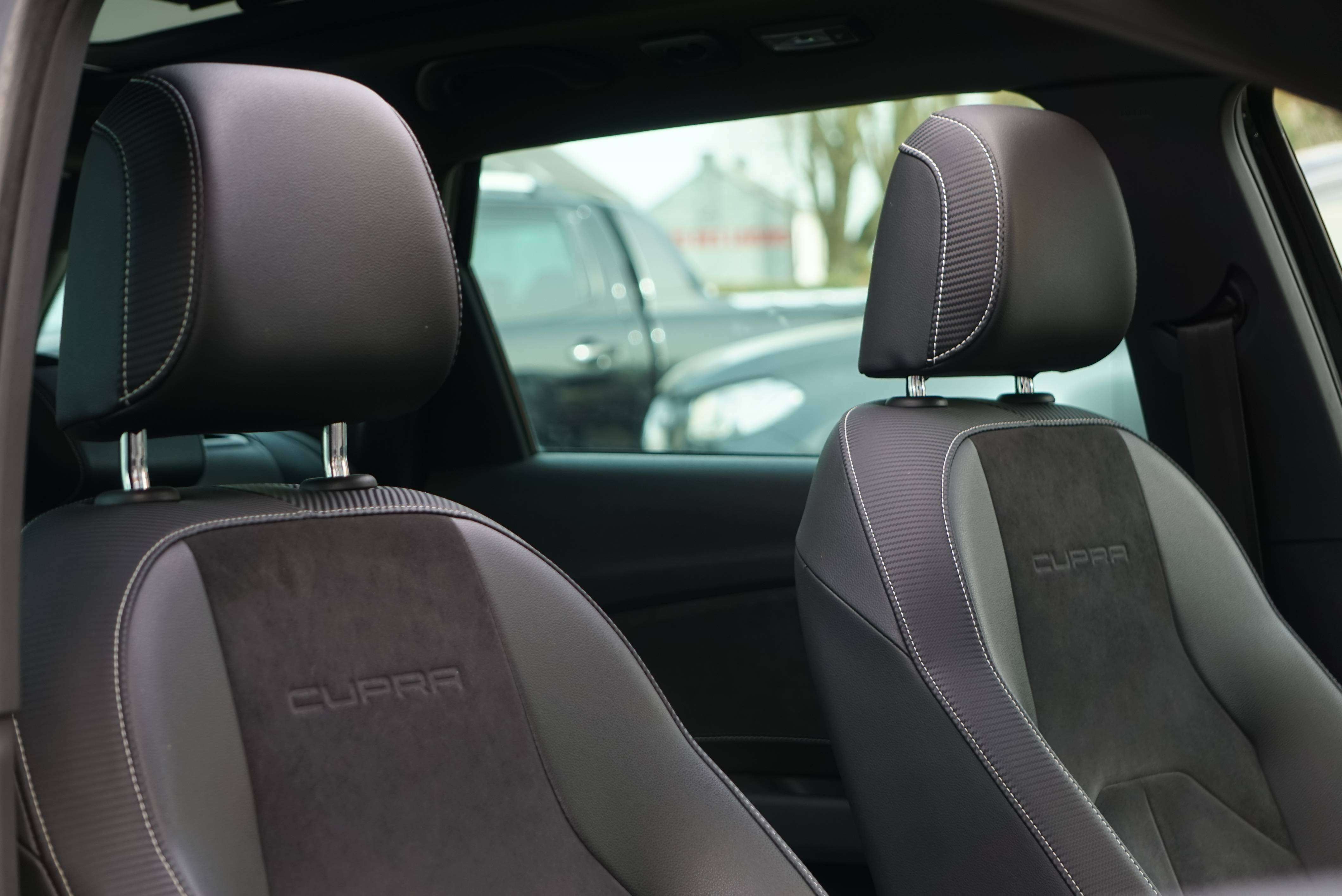 SEAT Leon 2.0 TSI Cupra 4Drive DSG COCKPIT PANO NAVI CAM