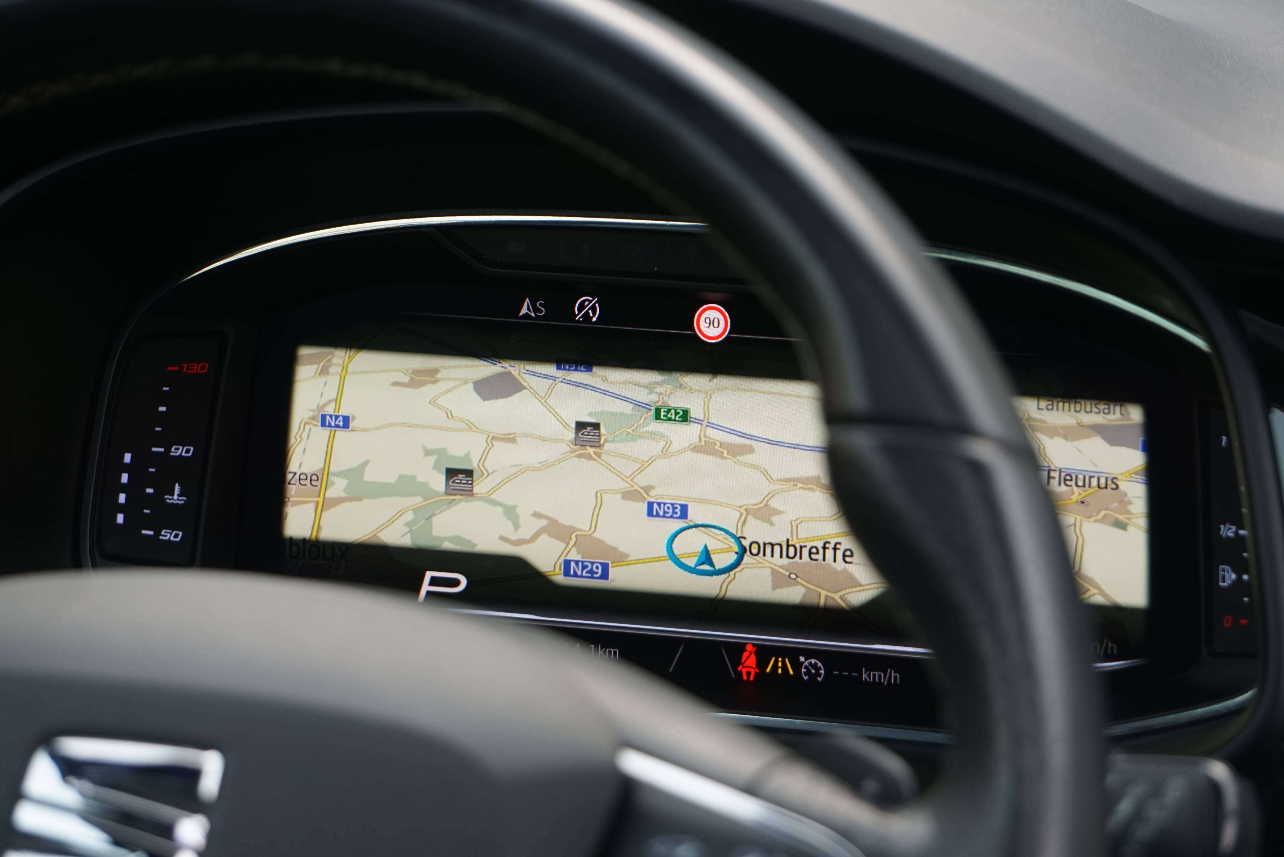 SEAT Leon 2.0 TSI Cupra 4Drive DSG COCKPIT PANO NAVI CAM