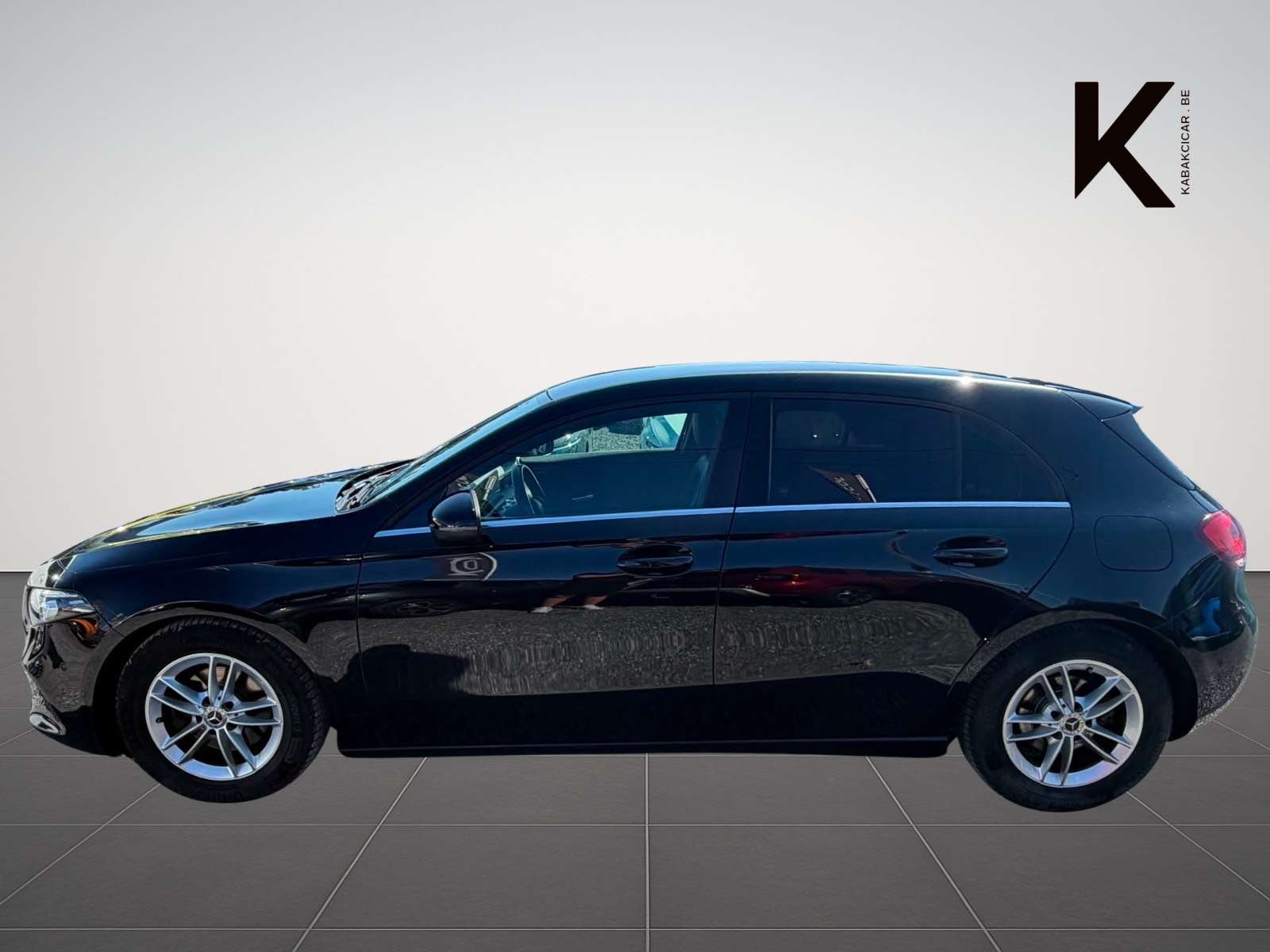Mercedes-Benz A 160 A 160i Business / Navi / Cuir / Caméra / Garantie 12 Mois