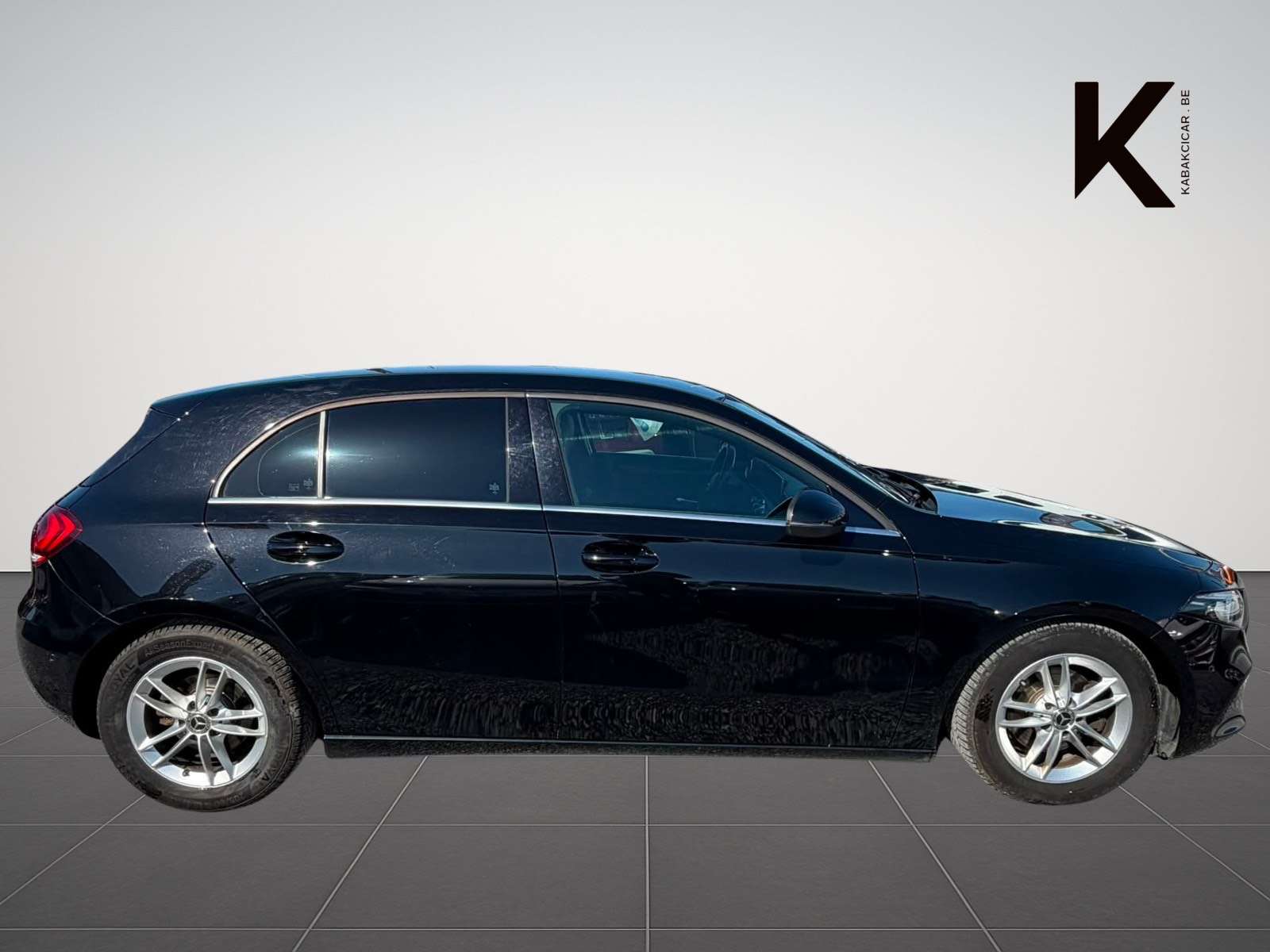 Mercedes-Benz A 160 A 160i Business / Navi / Cuir / Caméra / Garantie 12 Mois