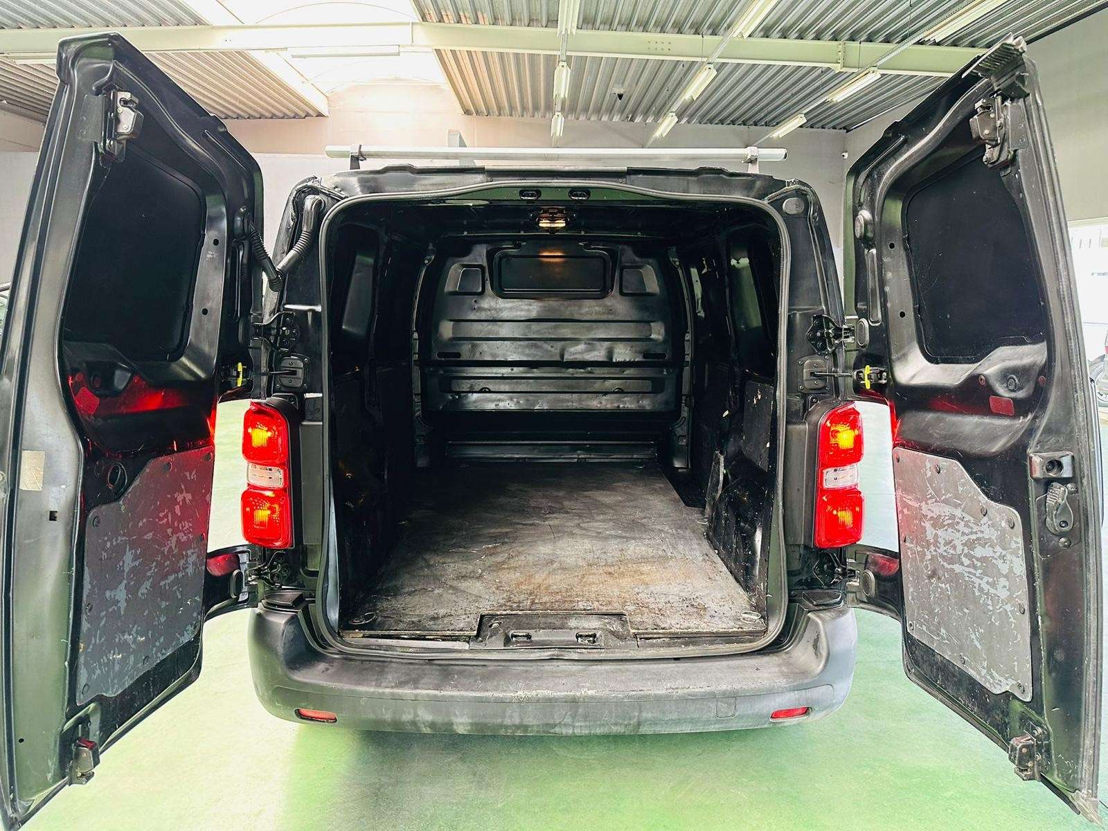 Peugeot Expert 1.5 BlueHDi L3 Standard Premium