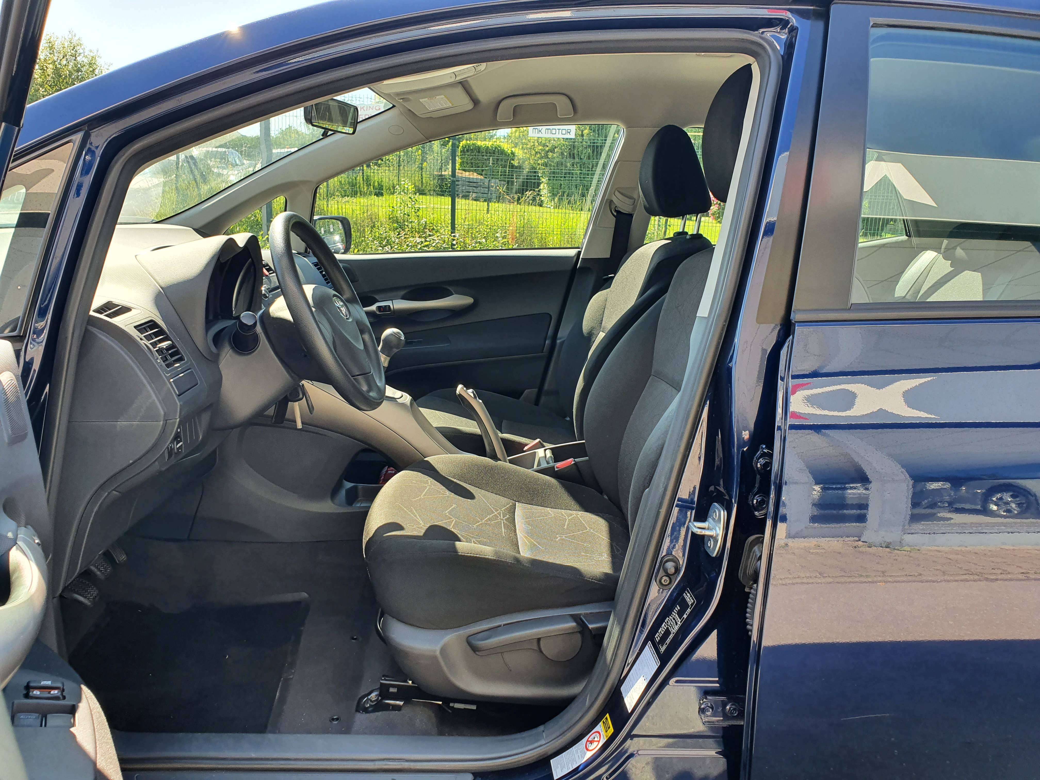 Toyota Auris 🟢1.4 ESSENCE 97CV / !!! 13.000 KM !!! / FULL CARNET