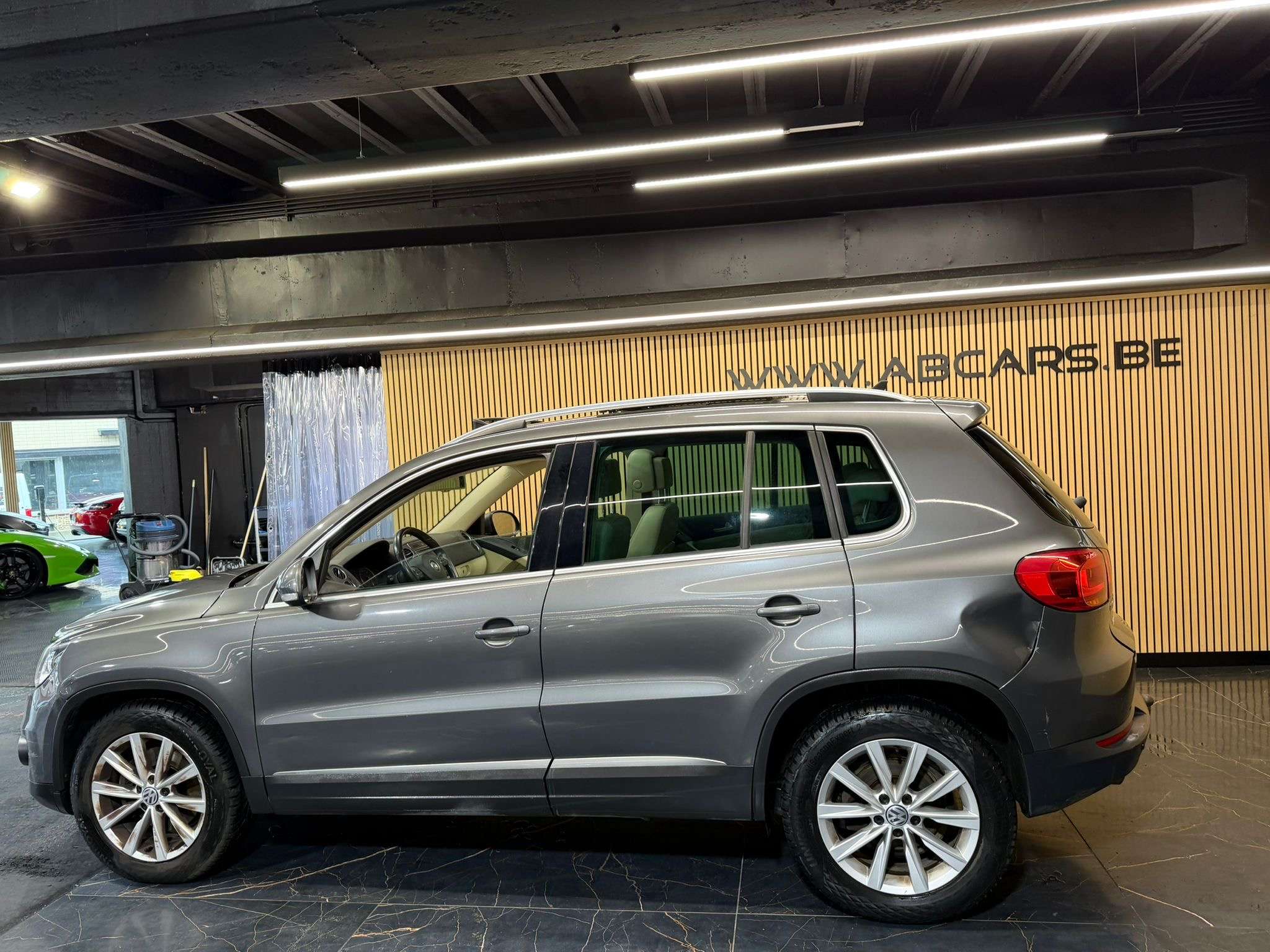 Volkswagen Tiguan 2.0 TDi SCR Sport * TOIT PANO - OUVRANT *