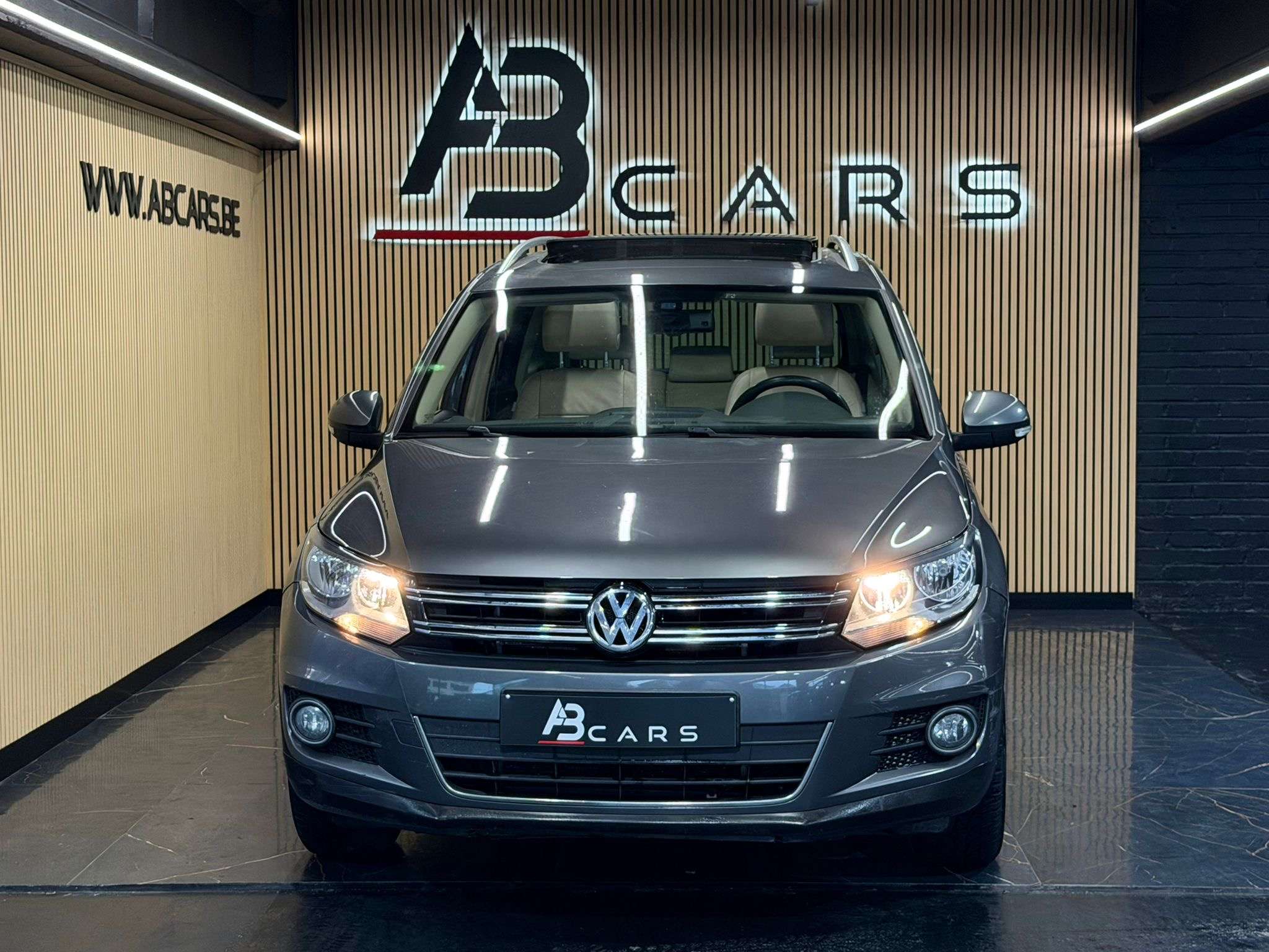 Volkswagen Tiguan 2.0 TDi SCR Sport * TOIT PANO - OUVRANT *