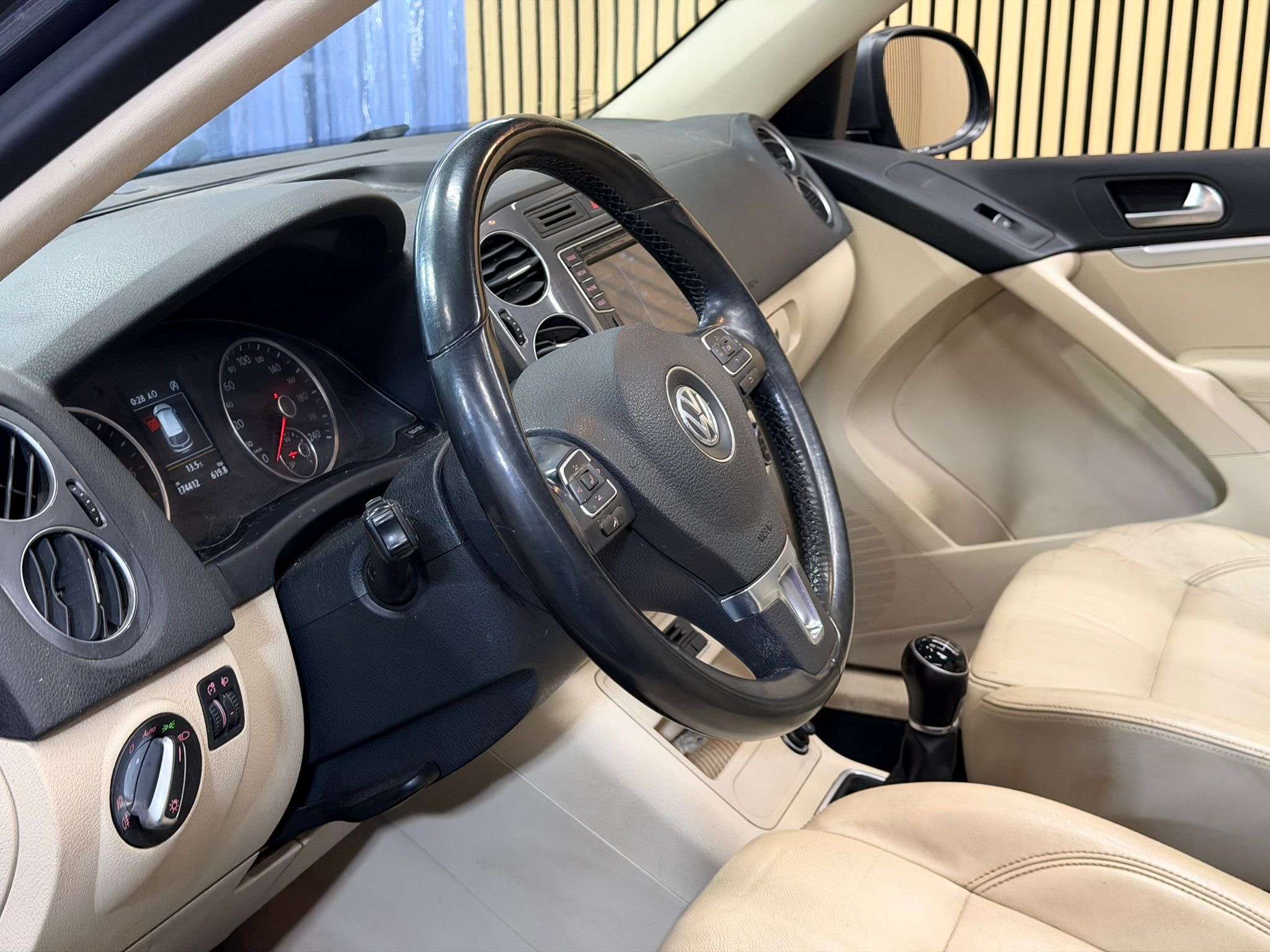 Volkswagen Tiguan 2.0 TDi SCR Sport * TOIT PANO - OUVRANT *
