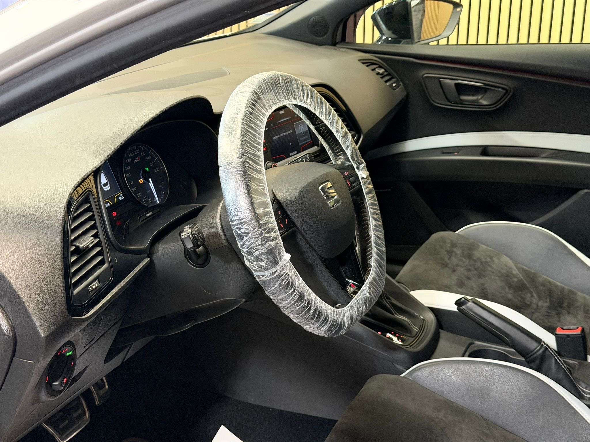 SEAT Leon Leon 2.0 TSI Cupra DSG * UTILITAIRE * GAR 12 MOIS