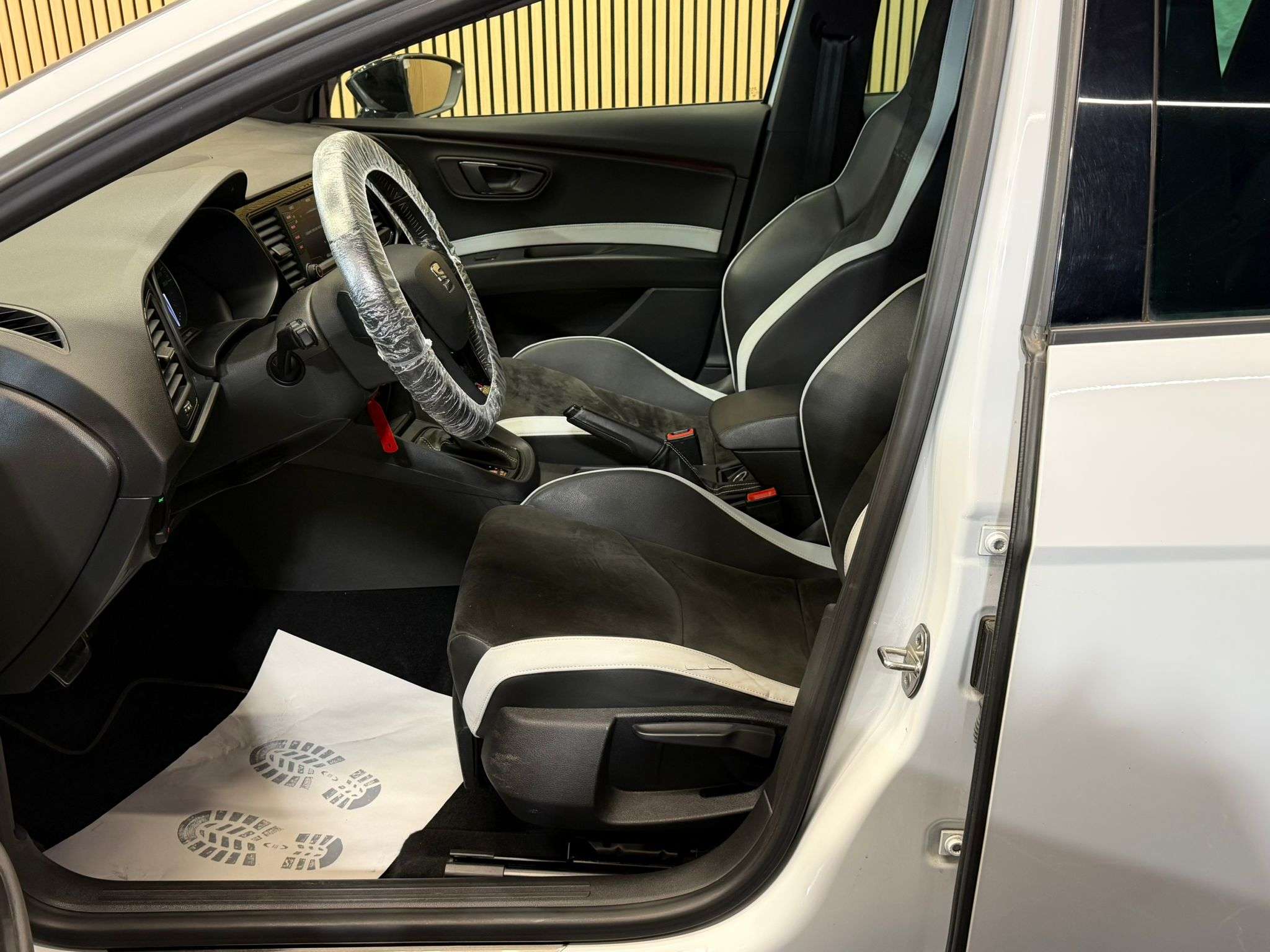 SEAT Leon Leon 2.0 TSI Cupra DSG * UTILITAIRE * GAR 12 MOIS