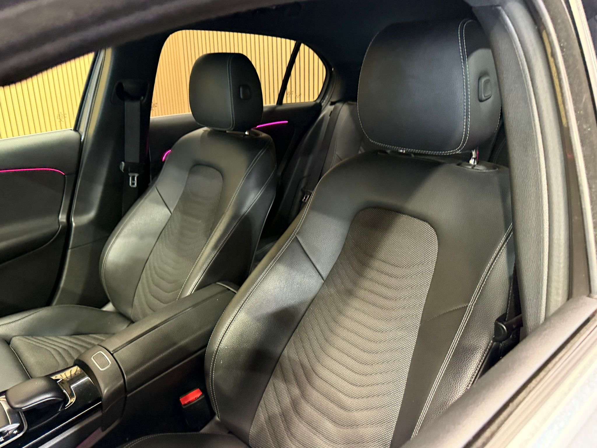 Mercedes-Benz A 180 d * GARANTIE 12 MOIS * BOITE AUTOMATIQUE *