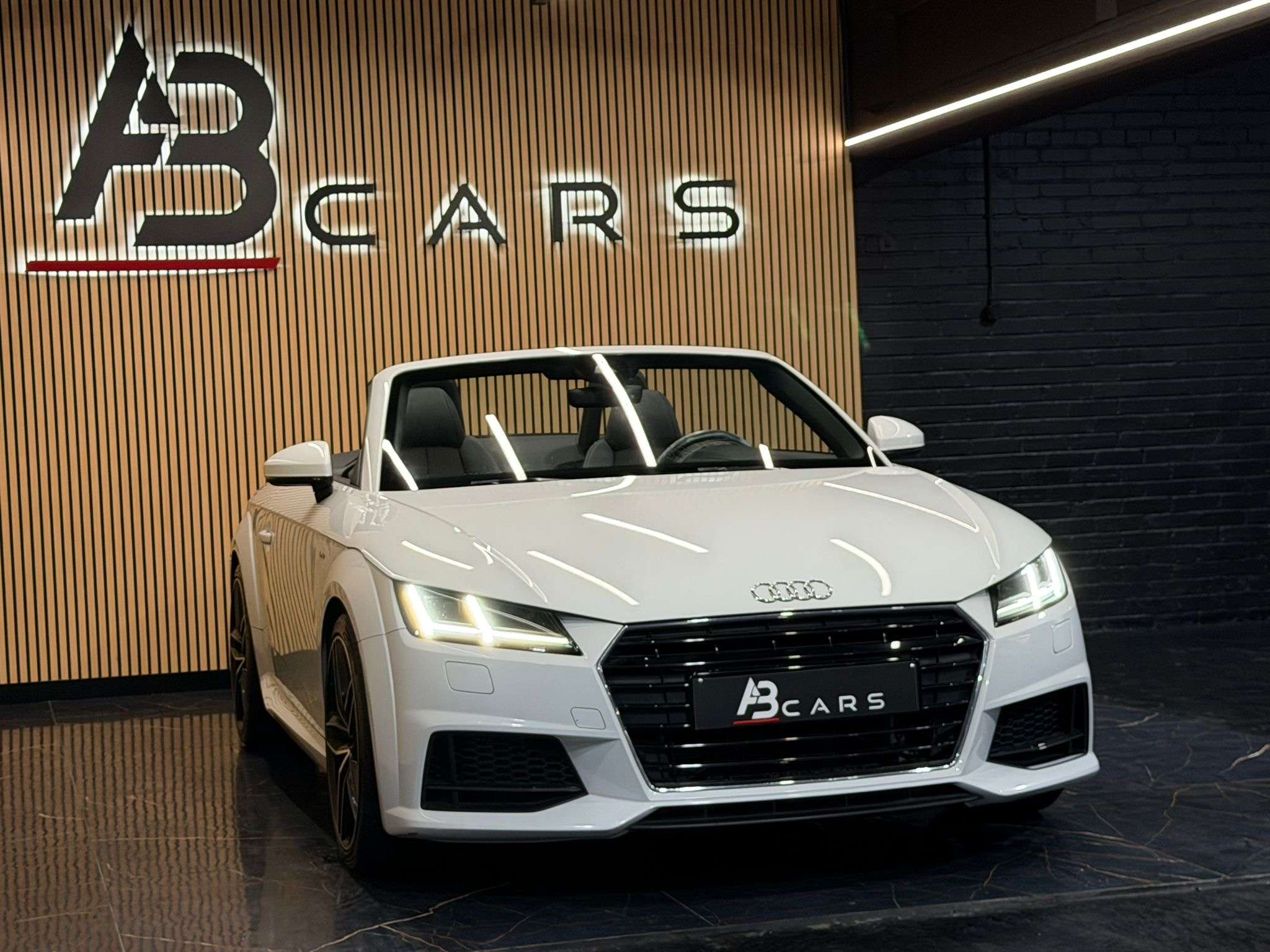 Audi TT Roadster 2.0 TDi ultra S LINE * GARANTIE 12 MOIS *