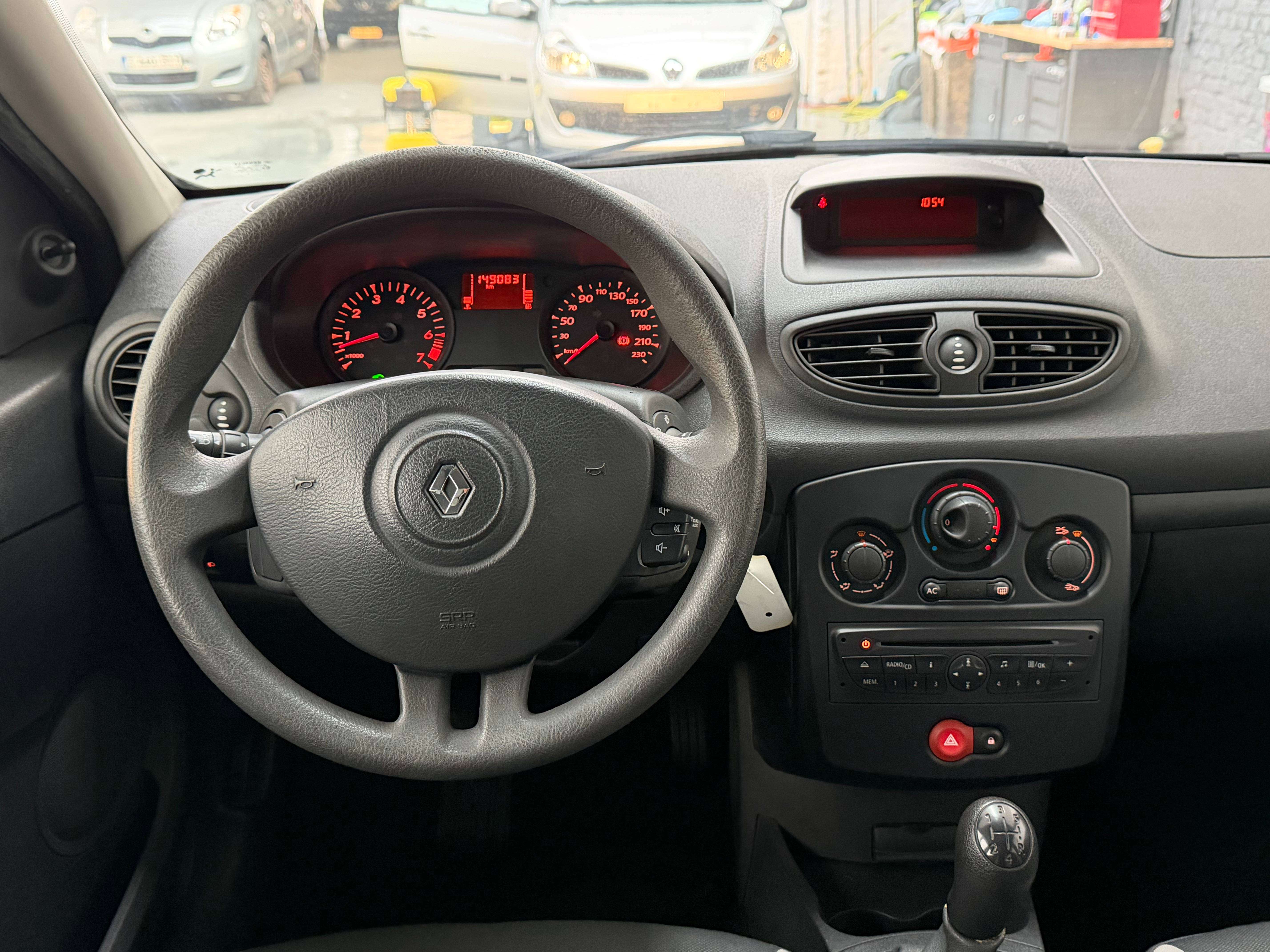 Renault Clio 1.2i - 1er Proprio - Airco - Garantie 12mois
