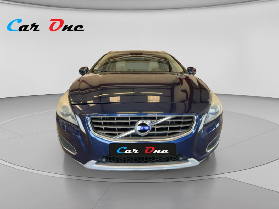 Volvo V60 D4 163 ch StopetStart Ocean Race Edition Geartronic