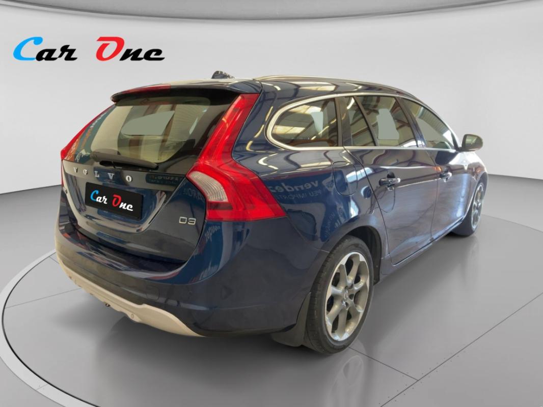 Volvo V60 D4 163 ch StopetStart Ocean Race Edition Geartronic