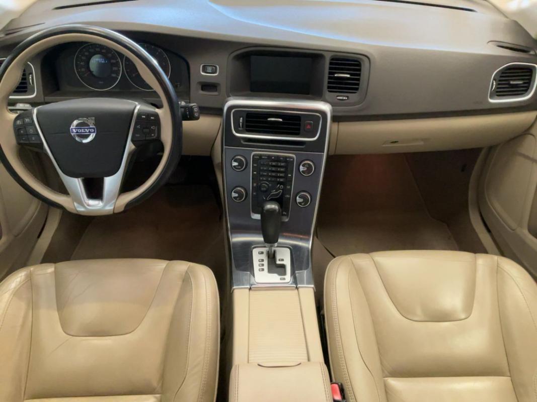 Volvo V60 D4 163 ch StopetStart Ocean Race Edition Geartronic