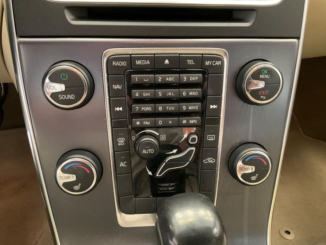 Volvo V60 D4 163 ch StopetStart Ocean Race Edition Geartronic