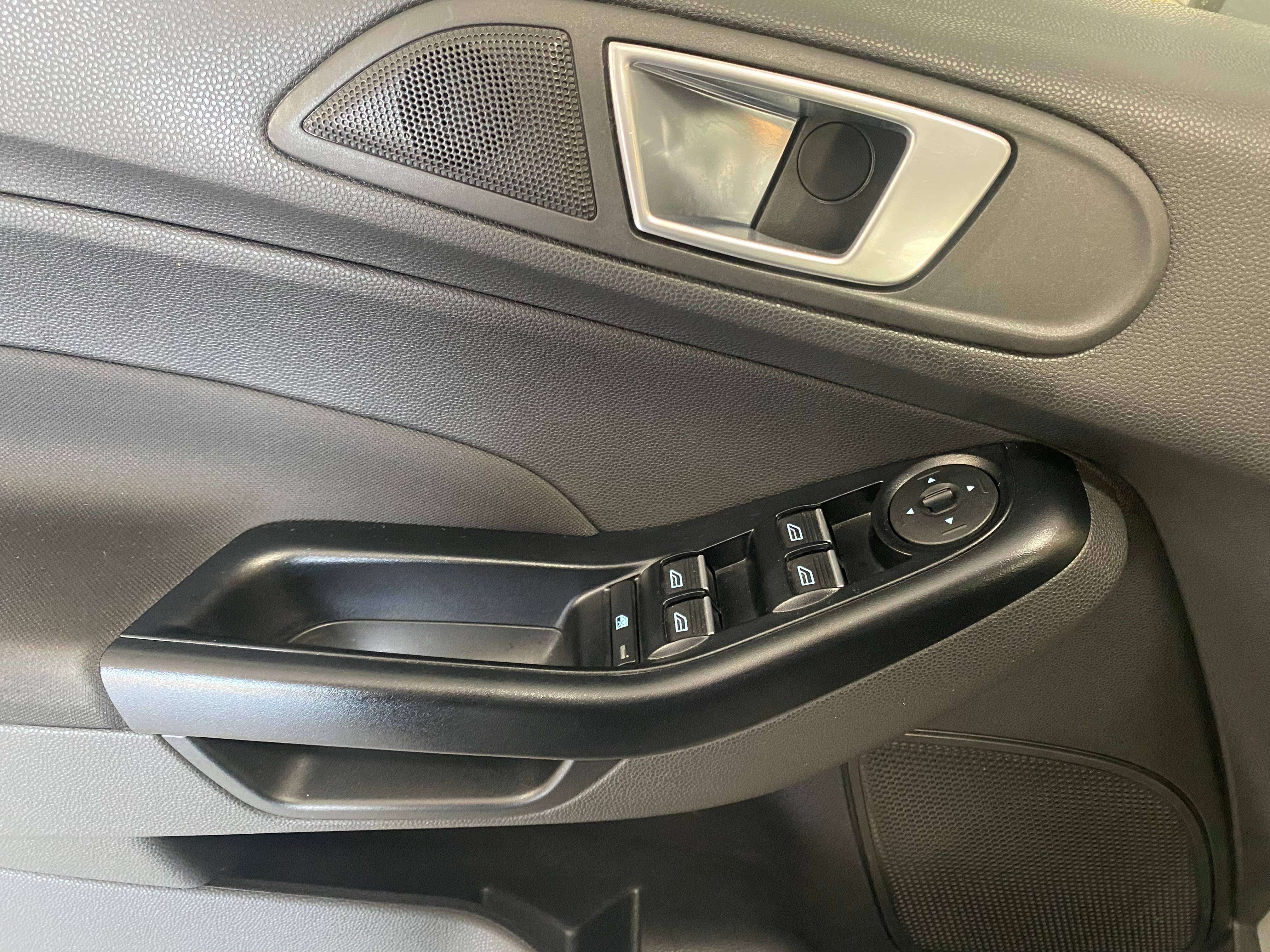 Ford Fiesta Fiesta 1.0i Trend PRÊT A IMMATRICULER+12 MOIS GARANTIE+ESSAI POSSIBLE
