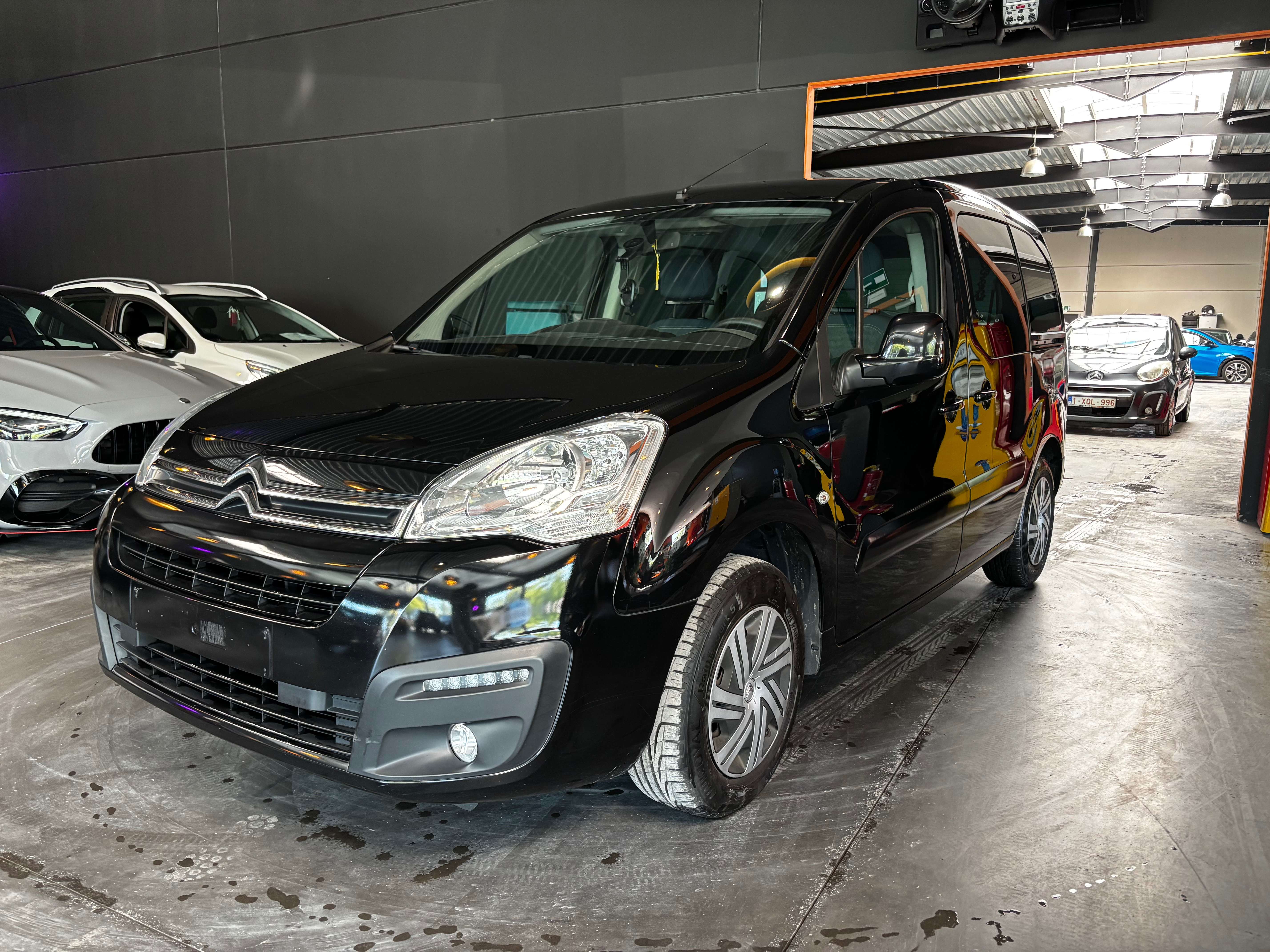 Citroen Berlingo Berlingo 1.2i Summer Pack/12 mois de garantie