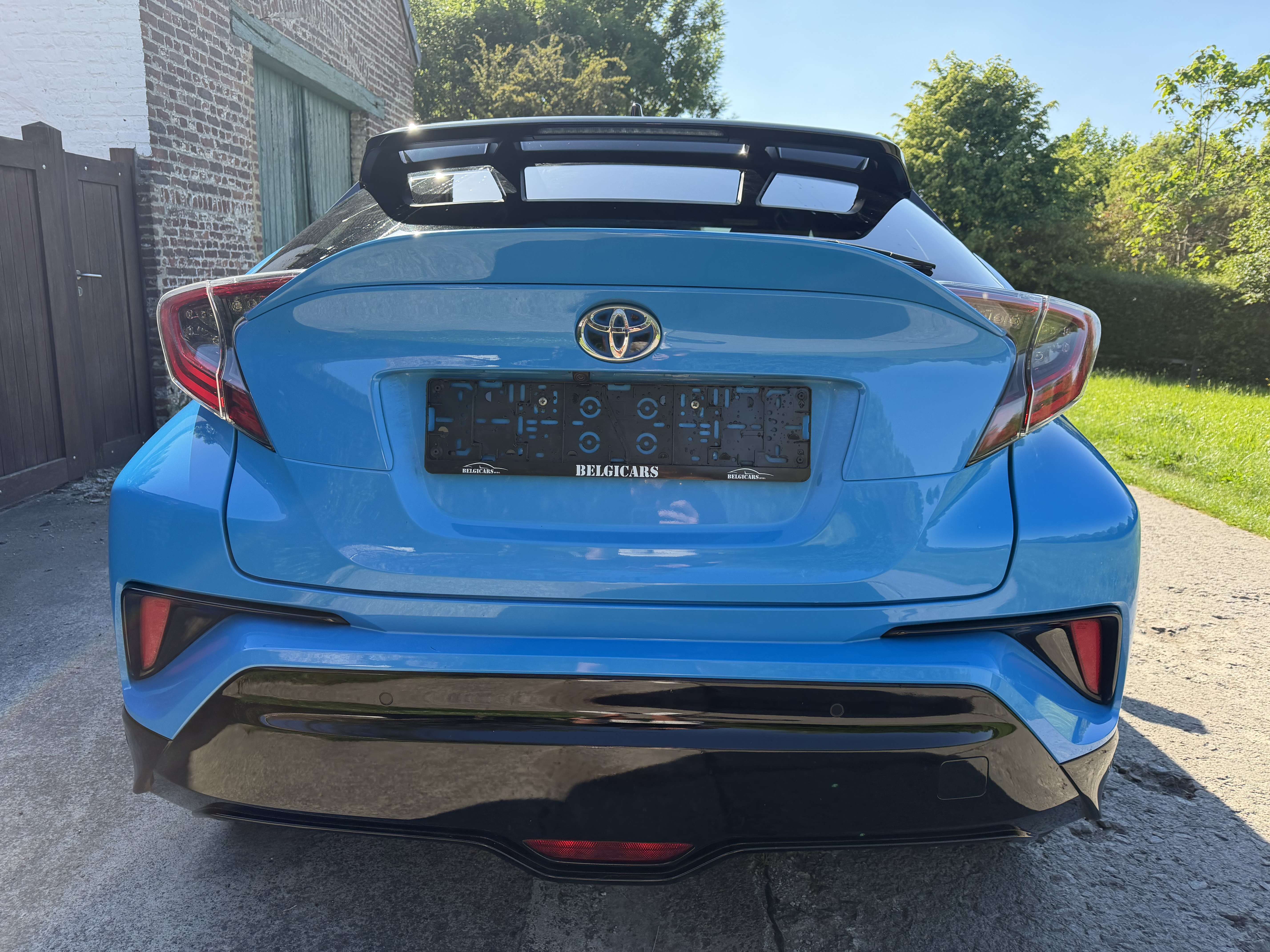 Toyota C-HR Hybrid 1.8i VVT-i  E-CVT *SPECIAL BODY KIT*
