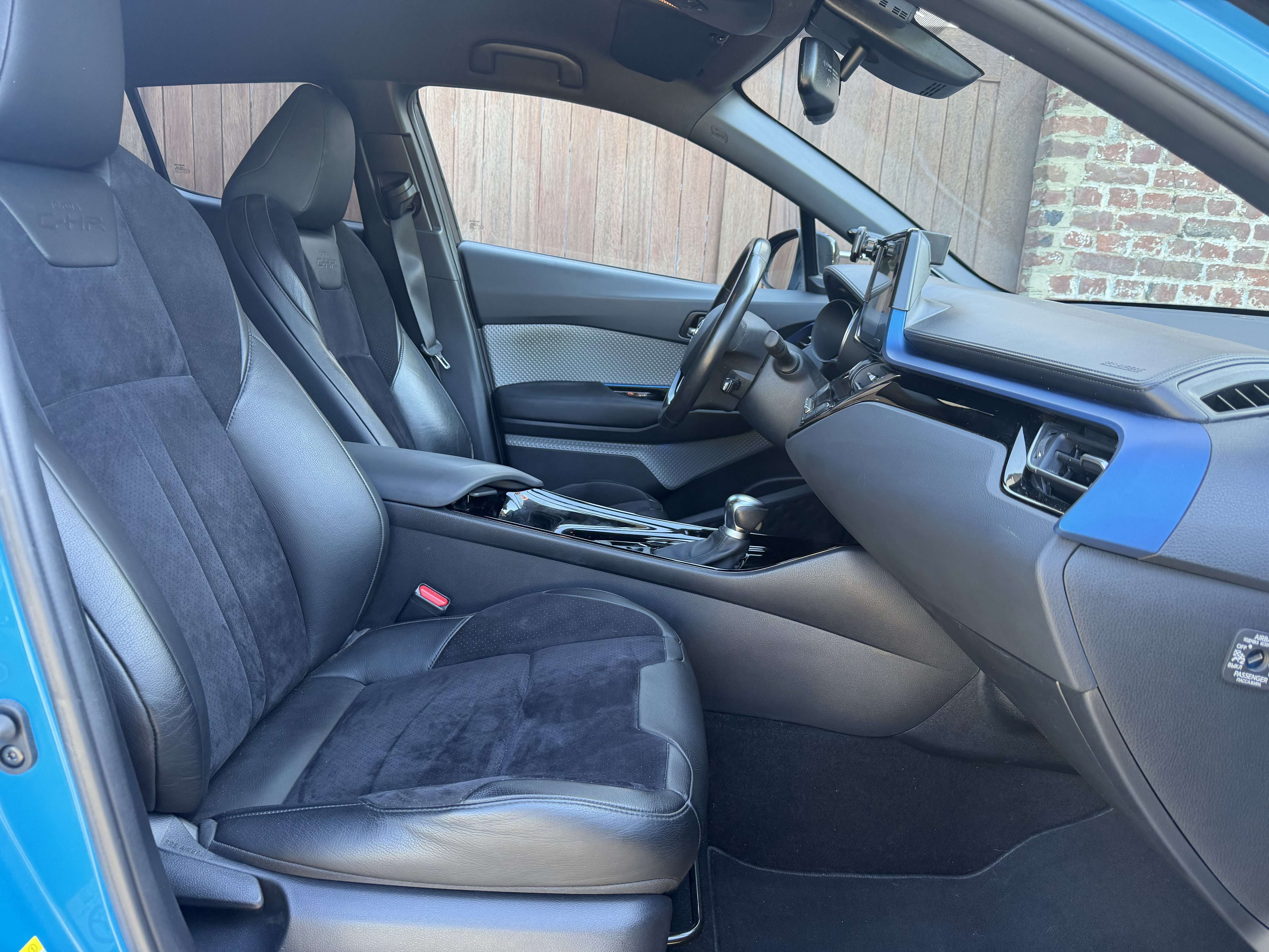Toyota C-HR Hybrid 1.8i VVT-i  E-CVT *SPECIAL BODY KIT*