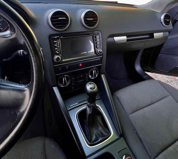 Audi A3 III SPORTBACK 1.6 TDI 105 AMBIENTE