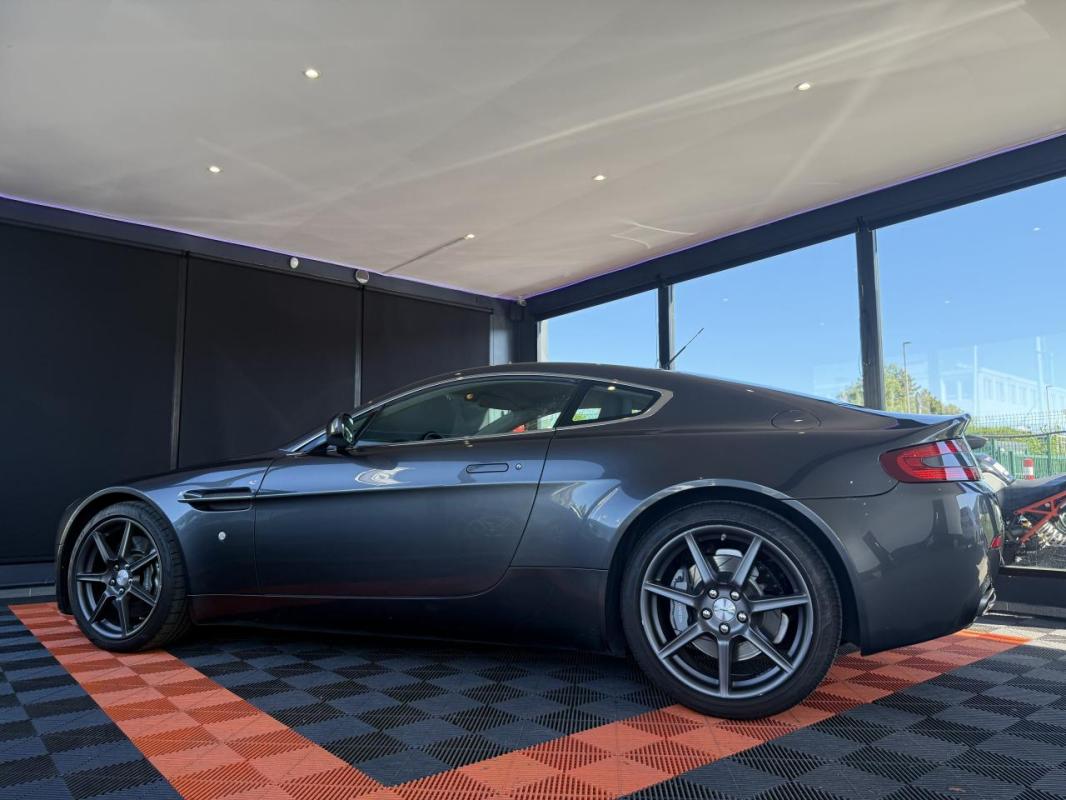 Aston Martin Vantage Coupé 4.3i 2006 COUPE V8