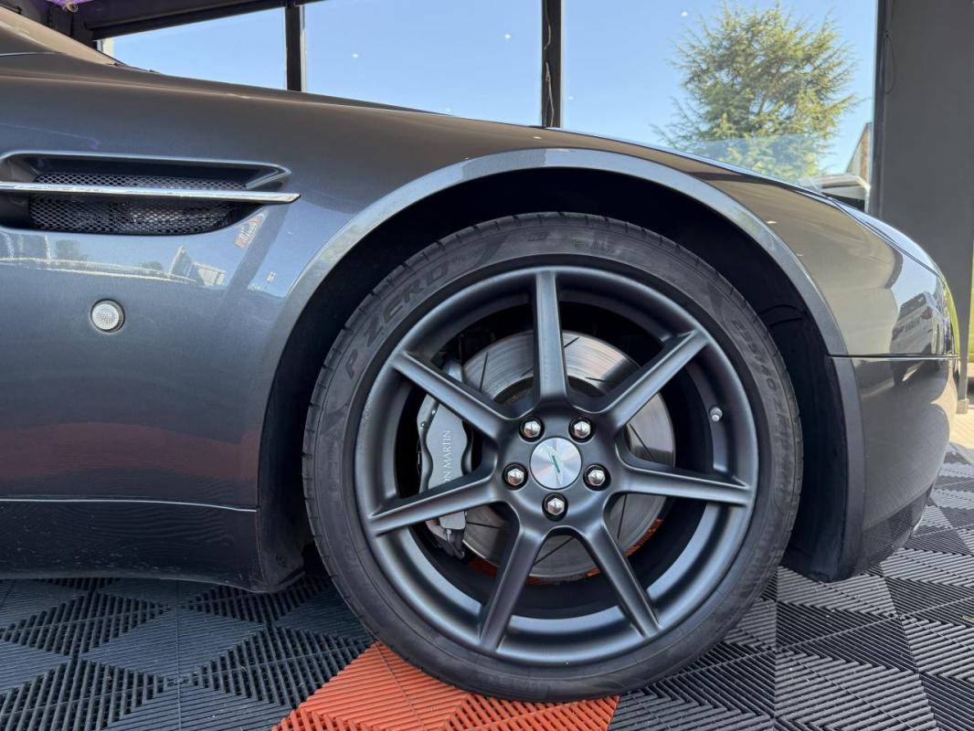 Aston Martin Vantage Coupé 4.3i 2006 COUPE V8