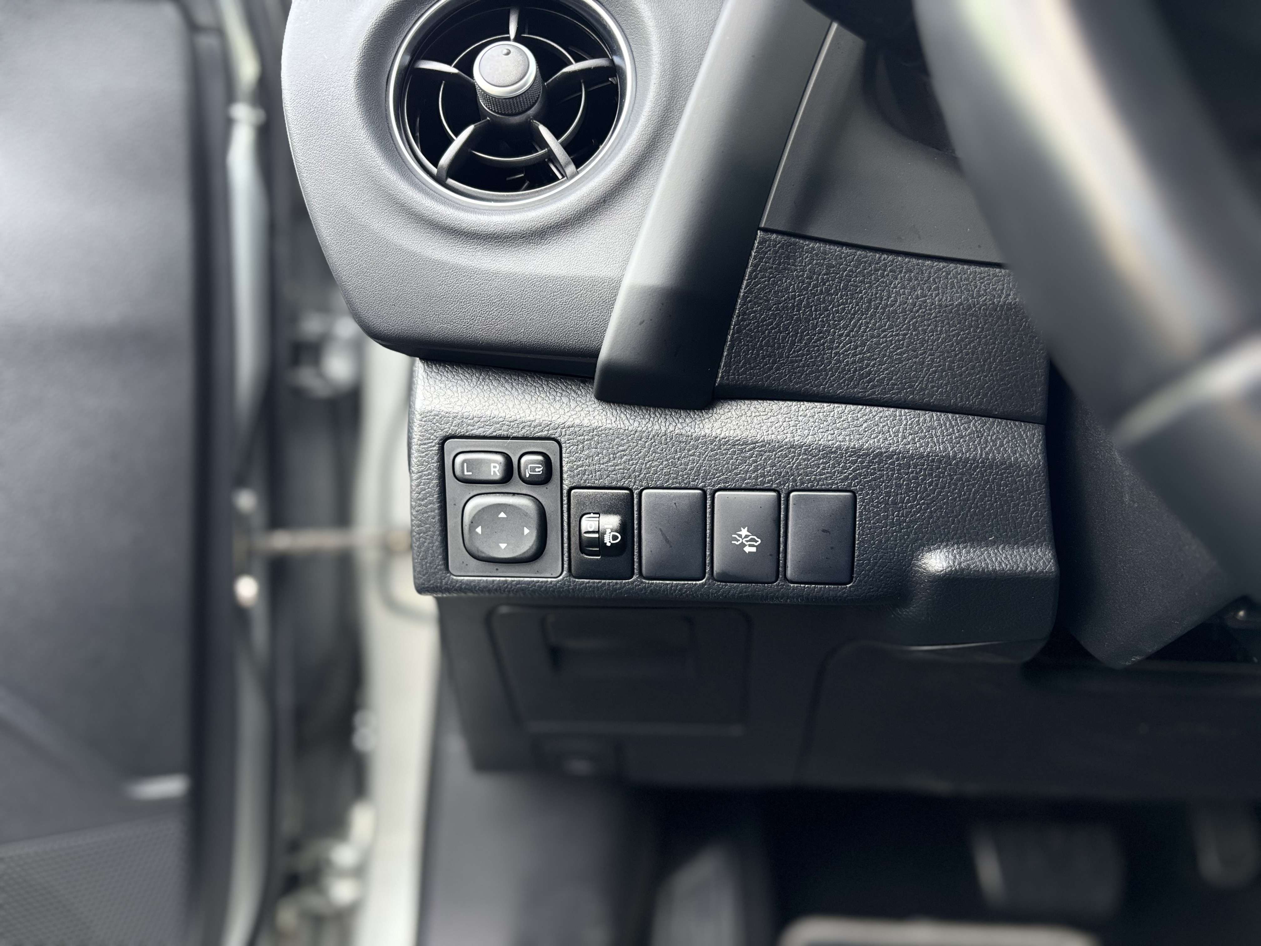 Toyota Auris Auris HYBRID SW HEV 1.8i HSD Business Plus E-CVT