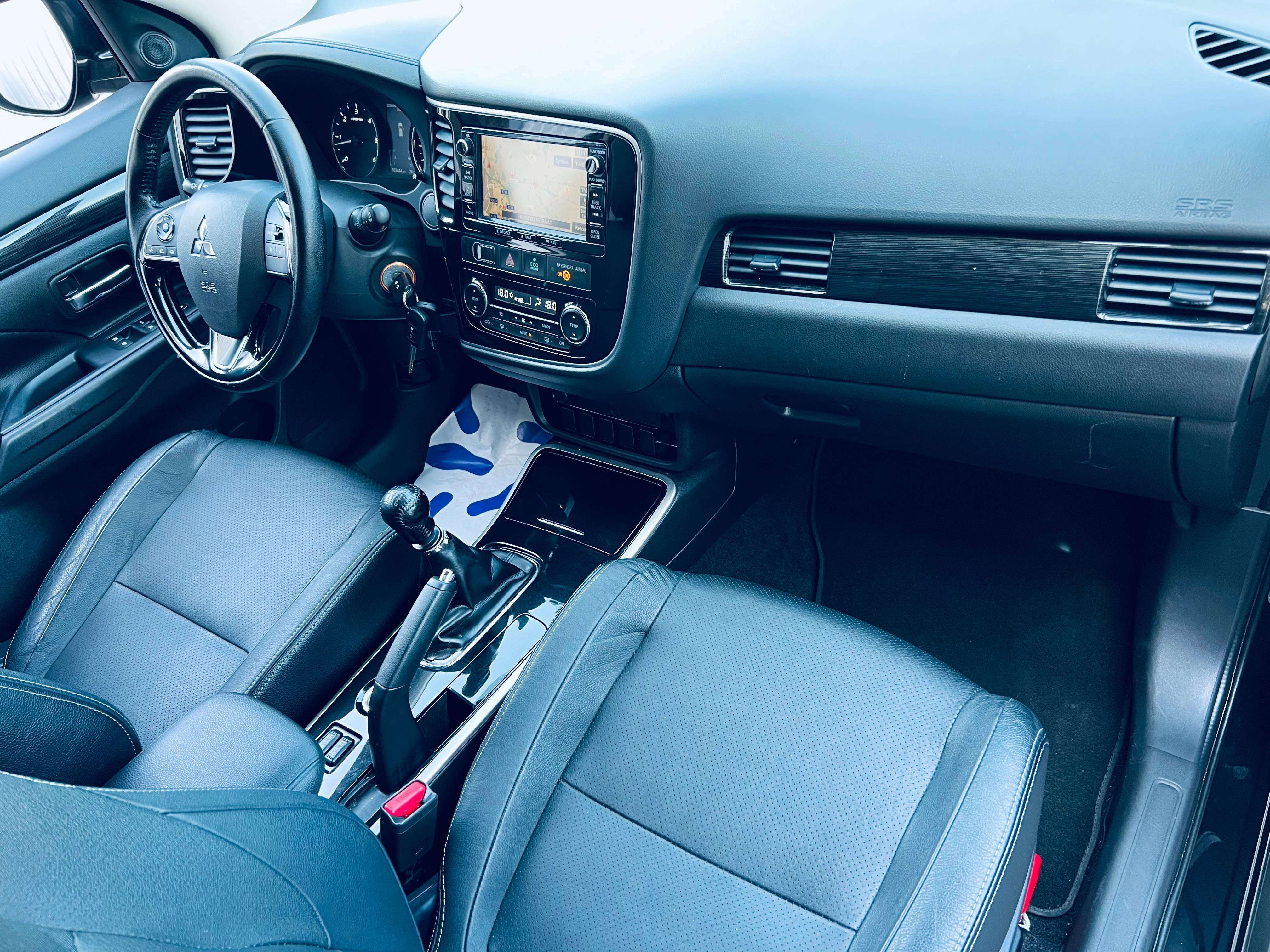 Mitsubishi Outlander 2.2 DI-D 4WD Edition+7PL+GPS+AIRCO+CAMERA+CARNET+CARPASS