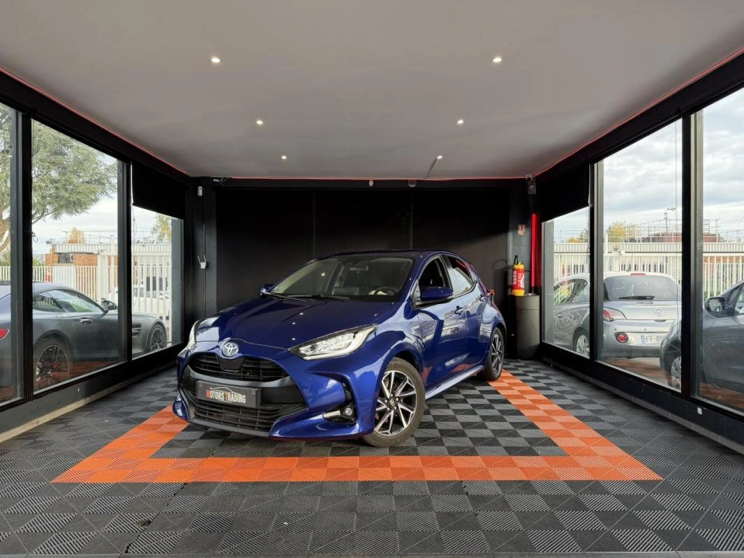 Toyota Yaris Hybrid 116h - BV e-CVT (MY21) Dynamic Business + Stage 'Hybrid Academy'