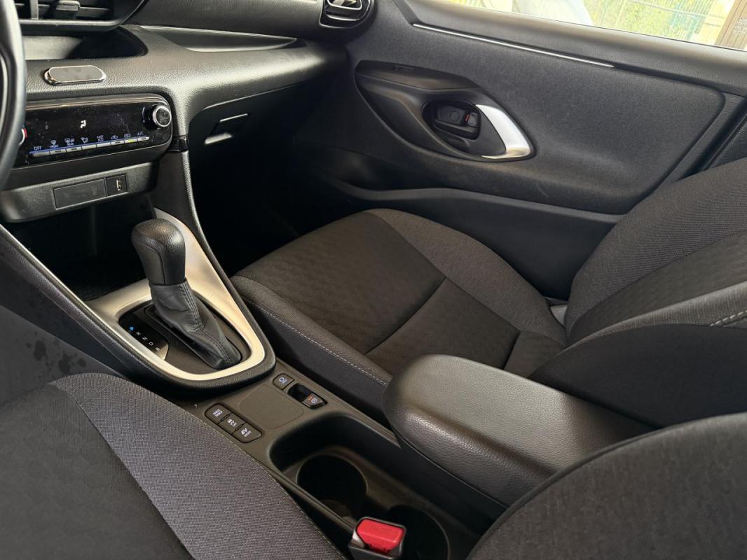 Toyota Yaris Hybrid 116h - BV e-CVT (MY21) Dynamic Business + Stage 'Hybrid Academy'