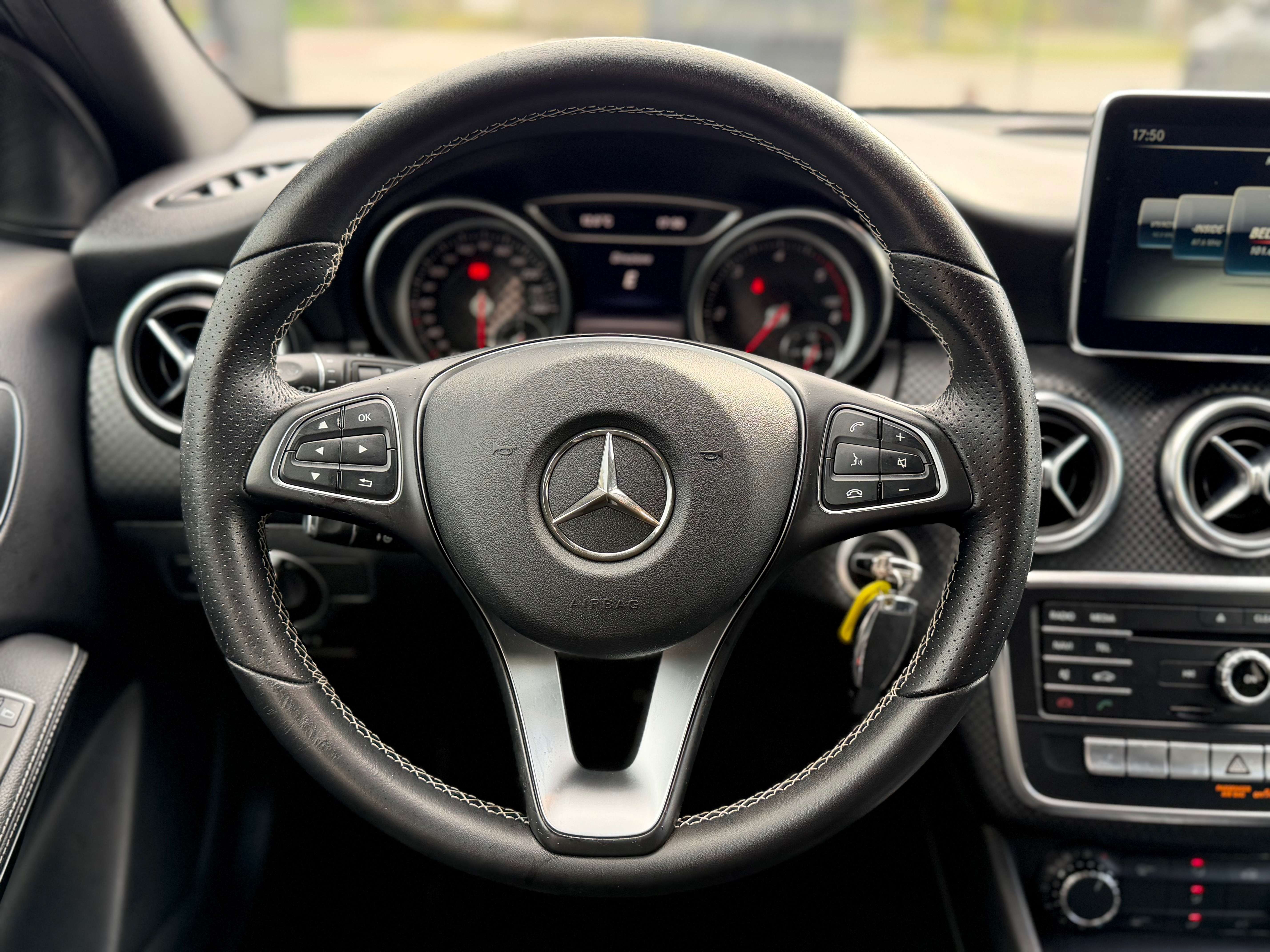 Mercedes-Benz A 180 A 180 d