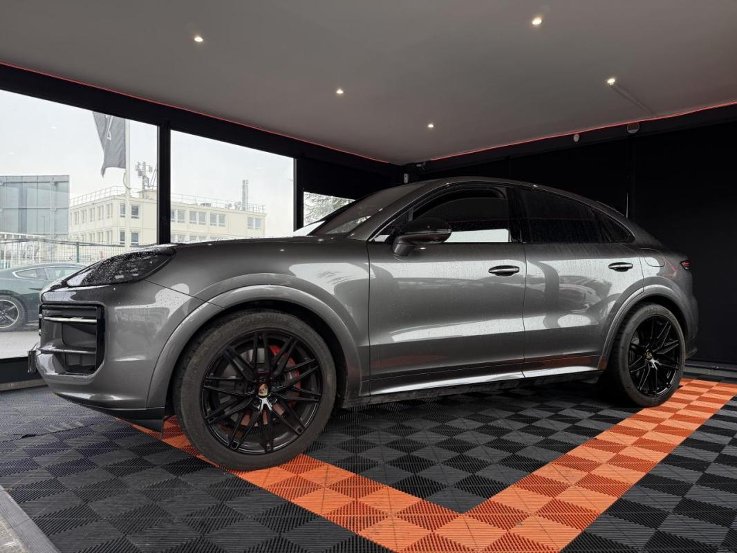 Porsche Cayenne Coupé 3.0i V6 E-Hybrid 470