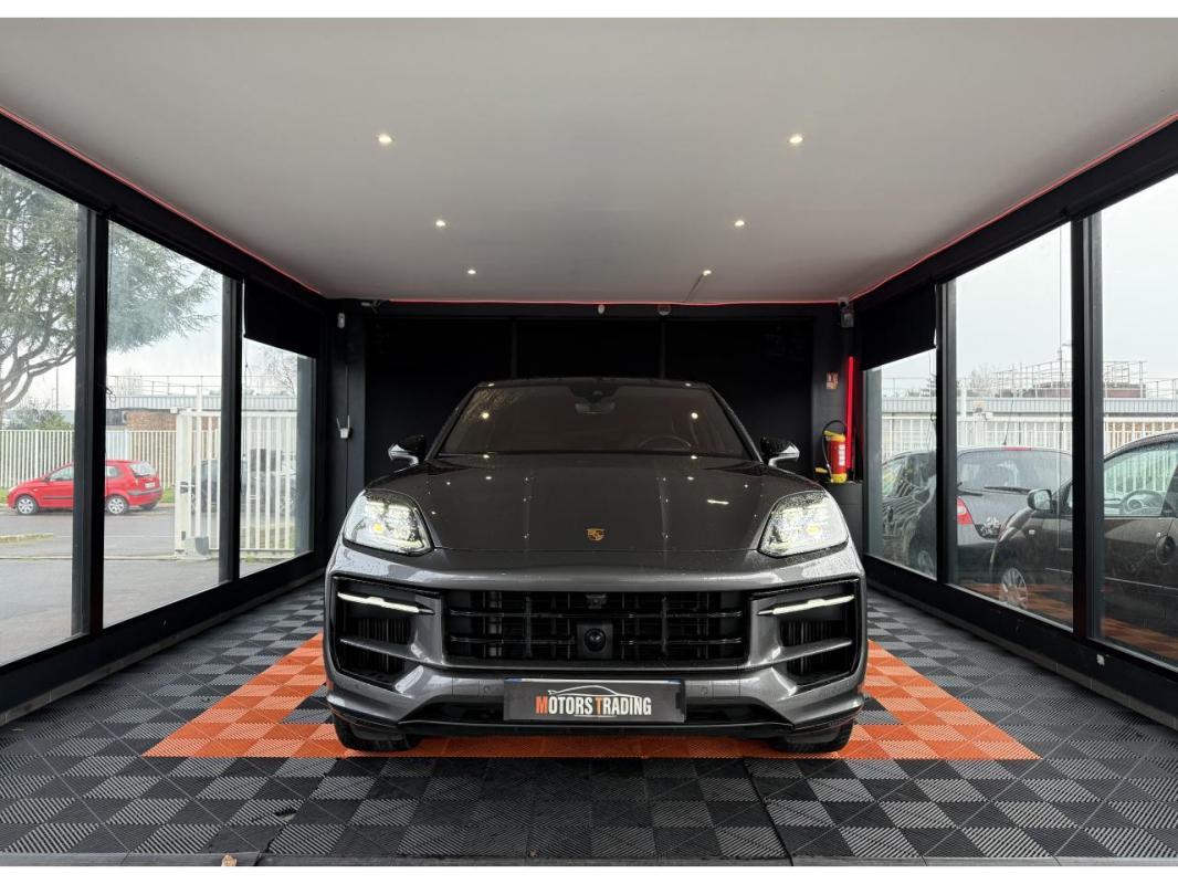Porsche Cayenne Coupé 3.0i V6 E-Hybrid 470