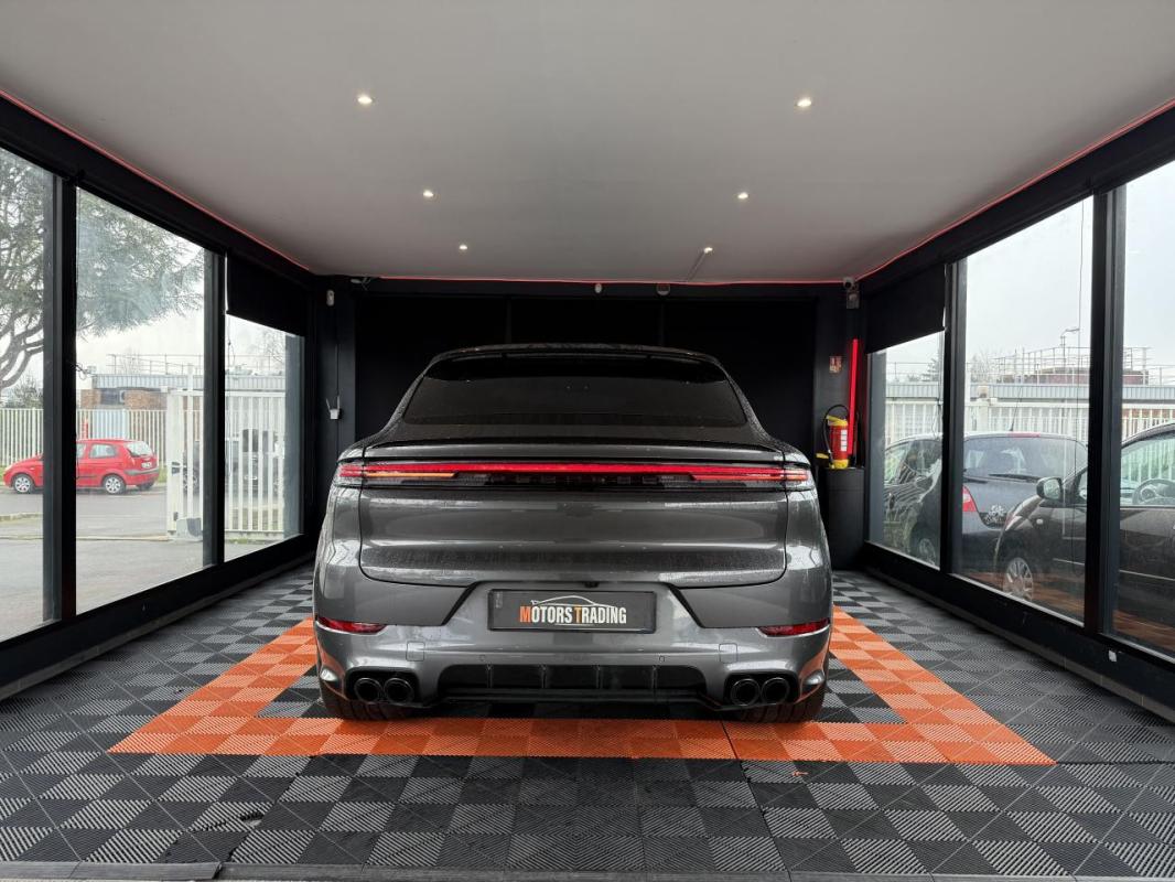 Porsche Cayenne Coupé 3.0i V6 E-Hybrid 470