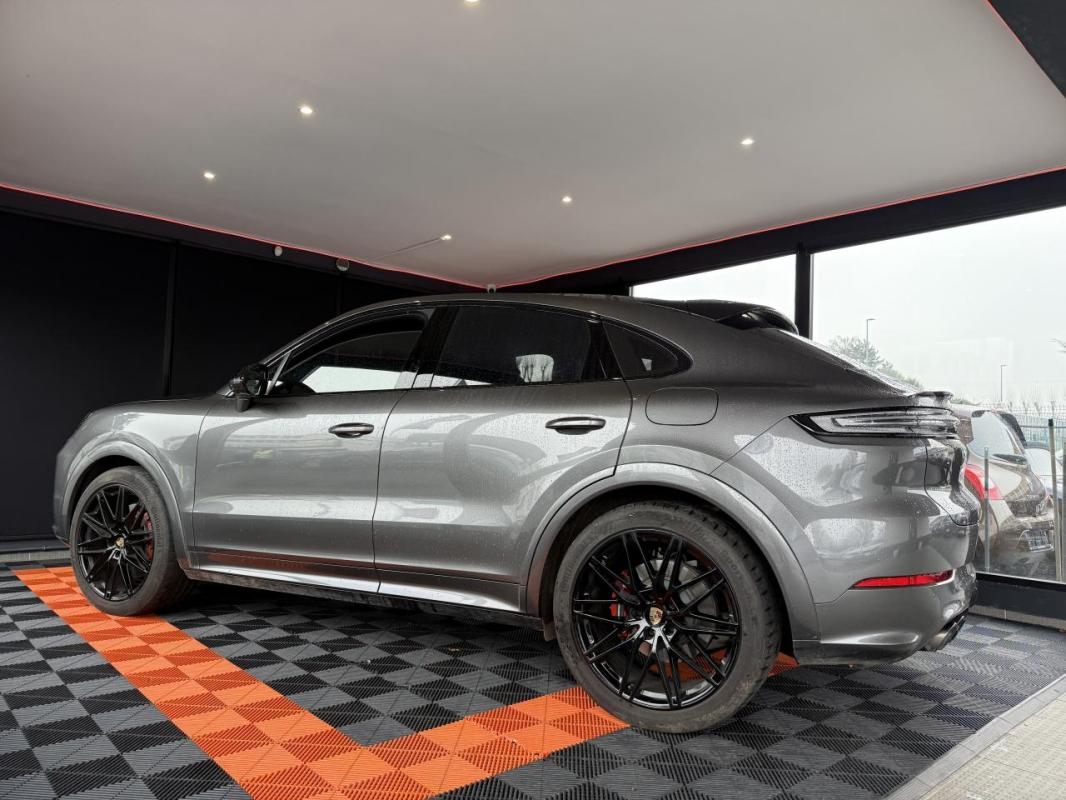 Porsche Cayenne Coupé 3.0i V6 E-Hybrid 470
