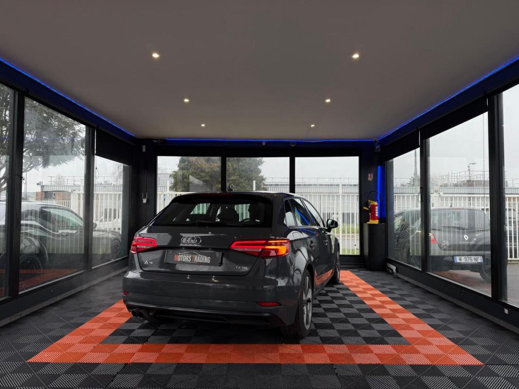 Audi A3 Sportback 2.0 30 TFSI -115 8V Midnight Series PHASE 2