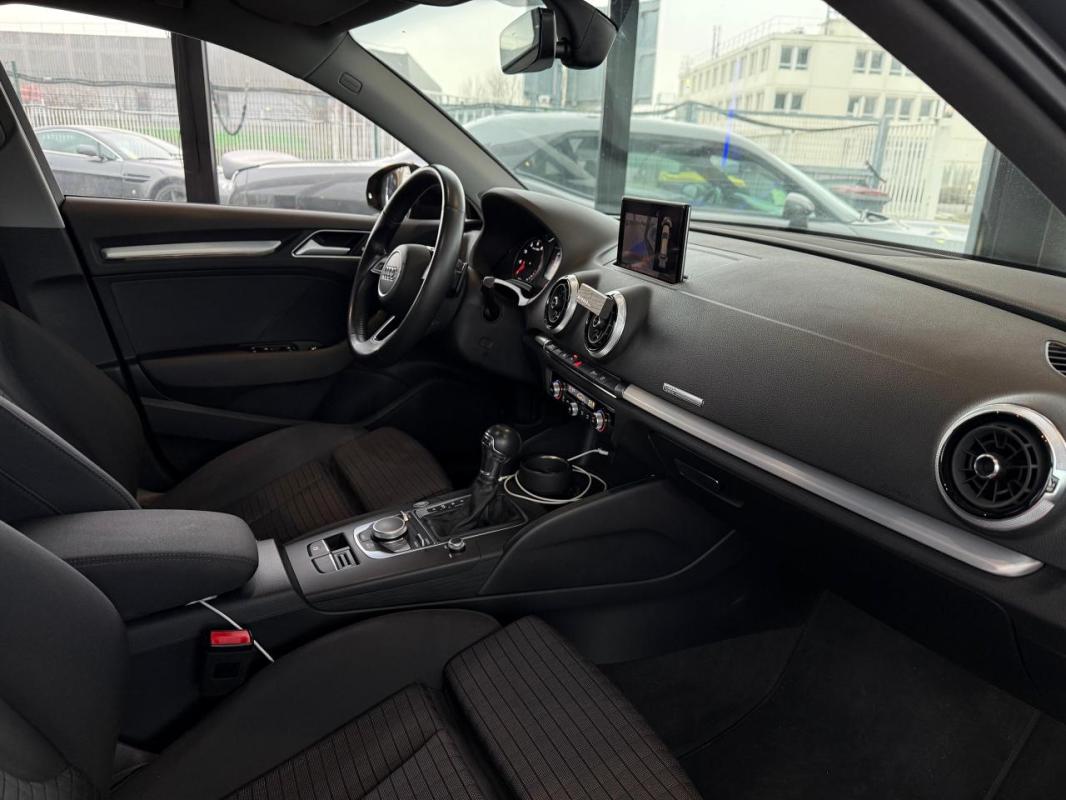 Audi A3 Sportback 2.0 30 TFSI -115 8V Midnight Series PHASE 2
