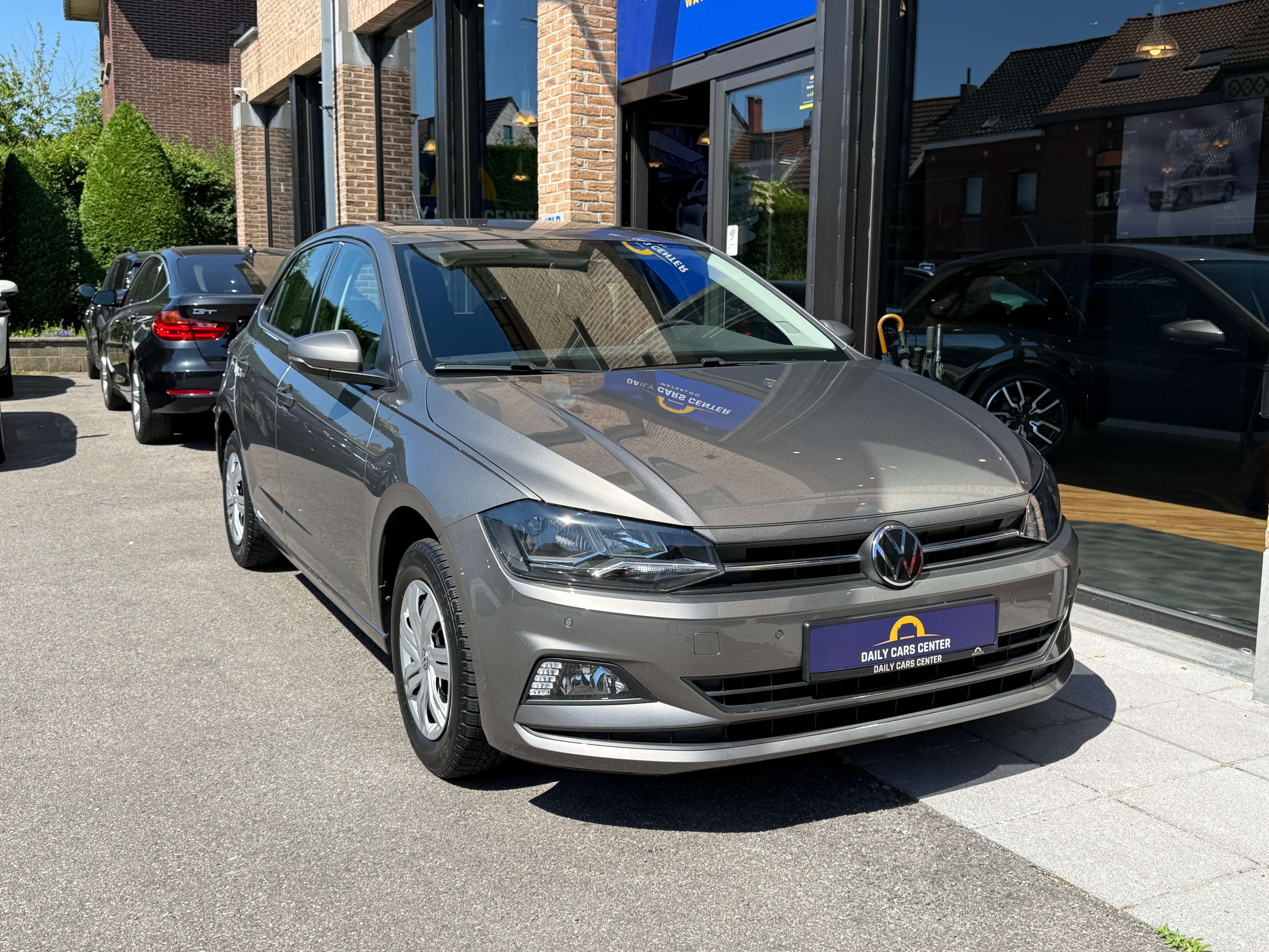 Volkswagen Polo 1.0 TSi Comfortline Clim I CarPlay I PDC I Cruise