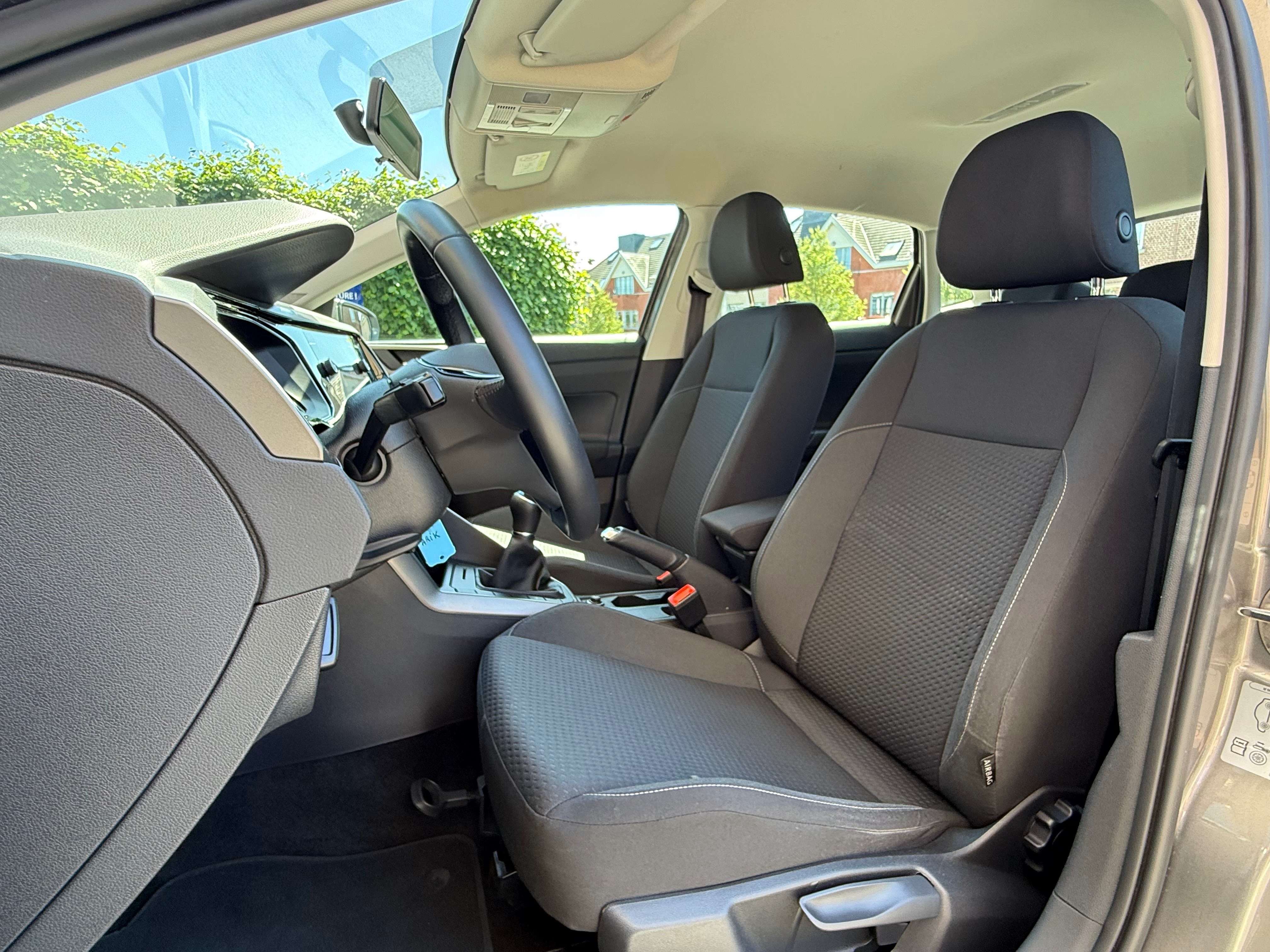 Volkswagen Polo 1.0 TSi Comfortline Clim I CarPlay I PDC I Cruise